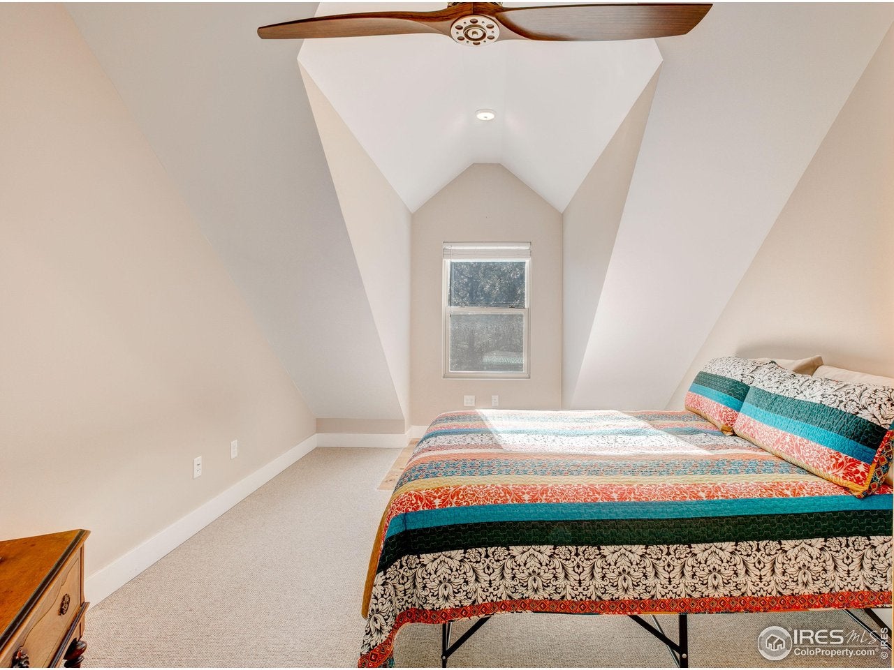 Lyons, Colorado, 80540, United States, 5 Bedrooms Bedrooms, ,4 BathroomsBathrooms,Residential,Active,2006864