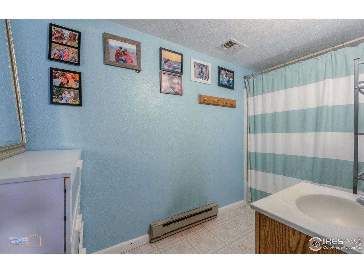 Boulder, Colorado, 80304, United States, 4 Bedrooms Bedrooms, ,3 BathroomsBathrooms,Residential,Active,2006814