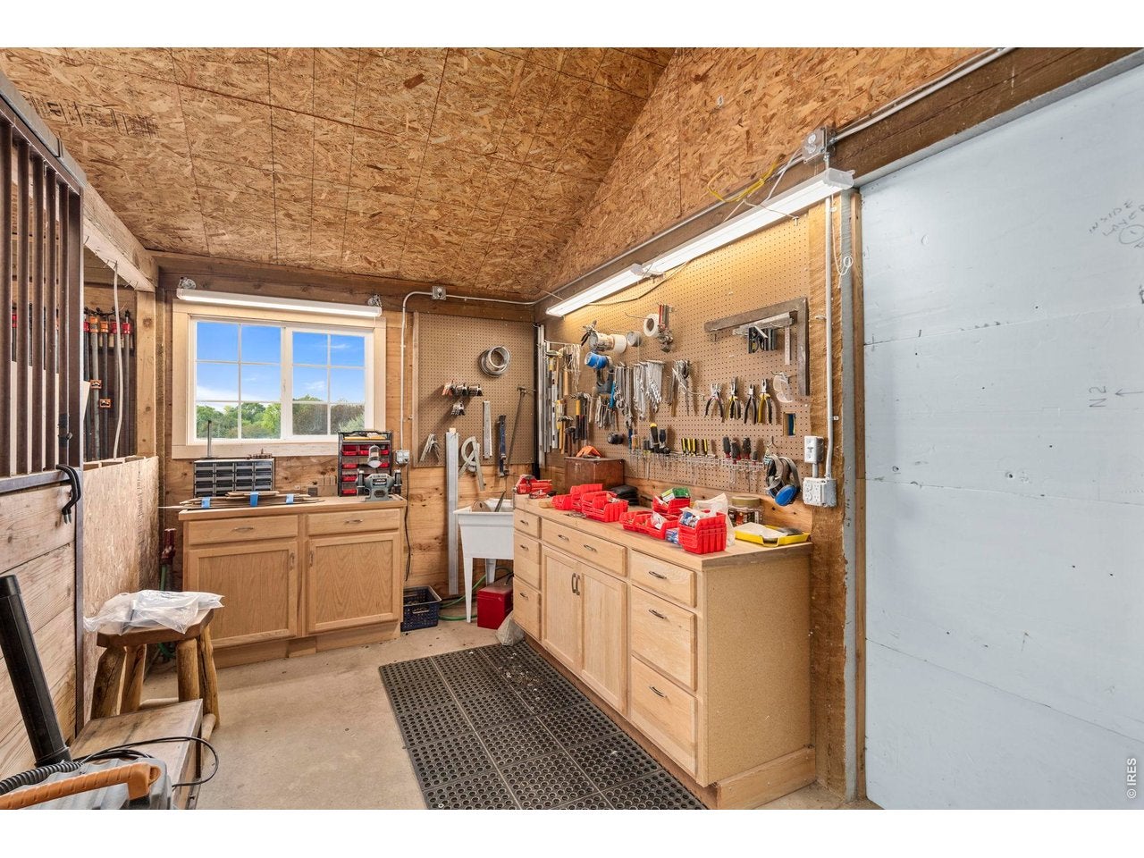 Windsor, Colorado, 80550, United States, 5 Bedrooms Bedrooms, ,4 BathroomsBathrooms,Residential,Active,2052058
