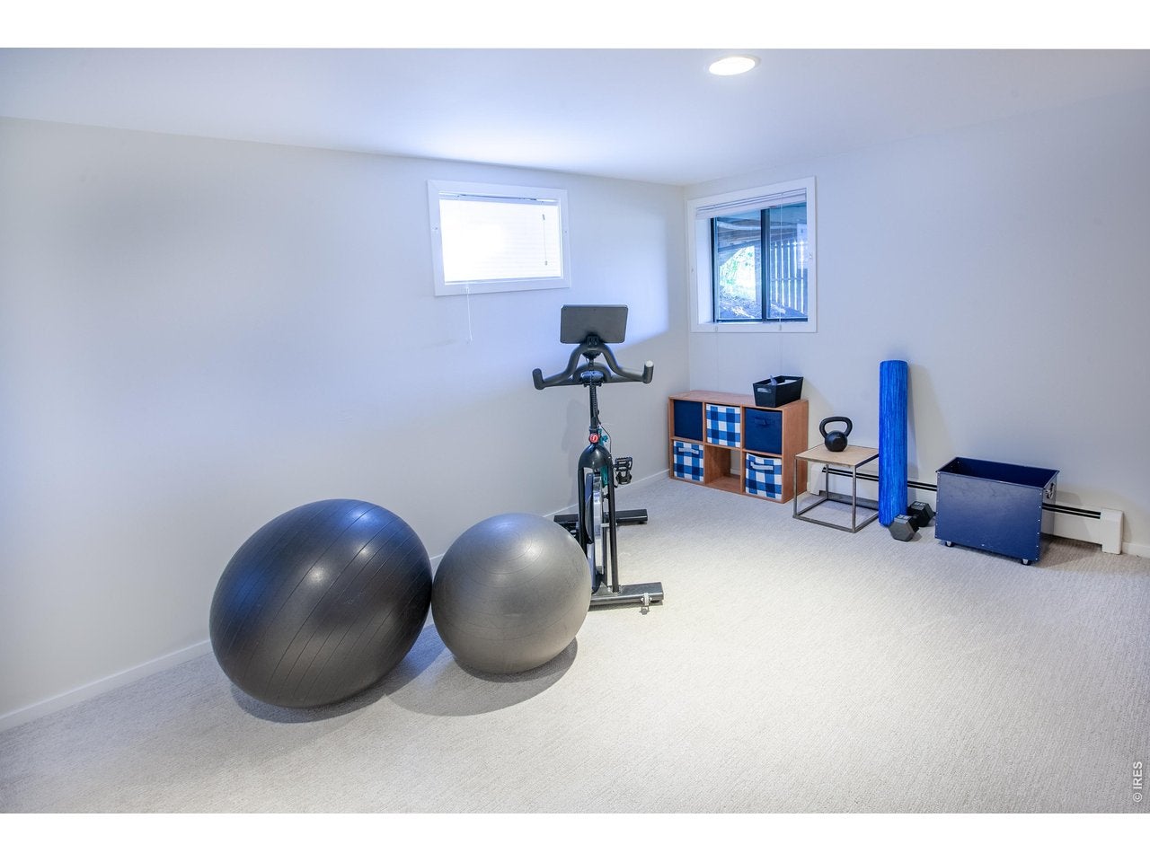 Longmont, Colorado, 80503, United States, 4 Bedrooms Bedrooms, ,4 BathroomsBathrooms,Residential,Contingent,2045596