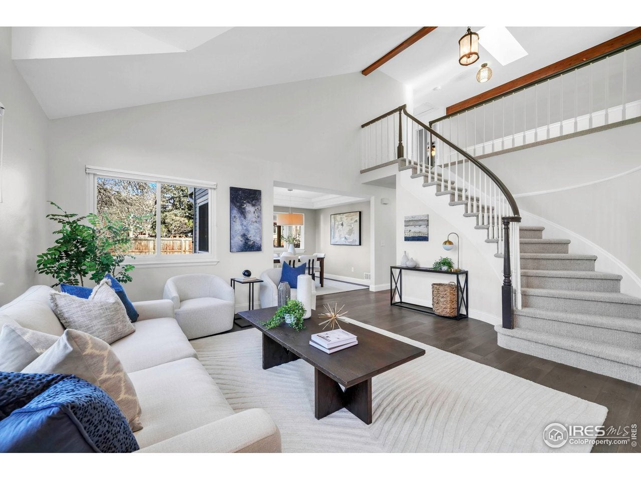 Louisville, Colorado, 80027, United States, 4 Bedrooms Bedrooms, ,4 BathroomsBathrooms,Residential,Active,2009812