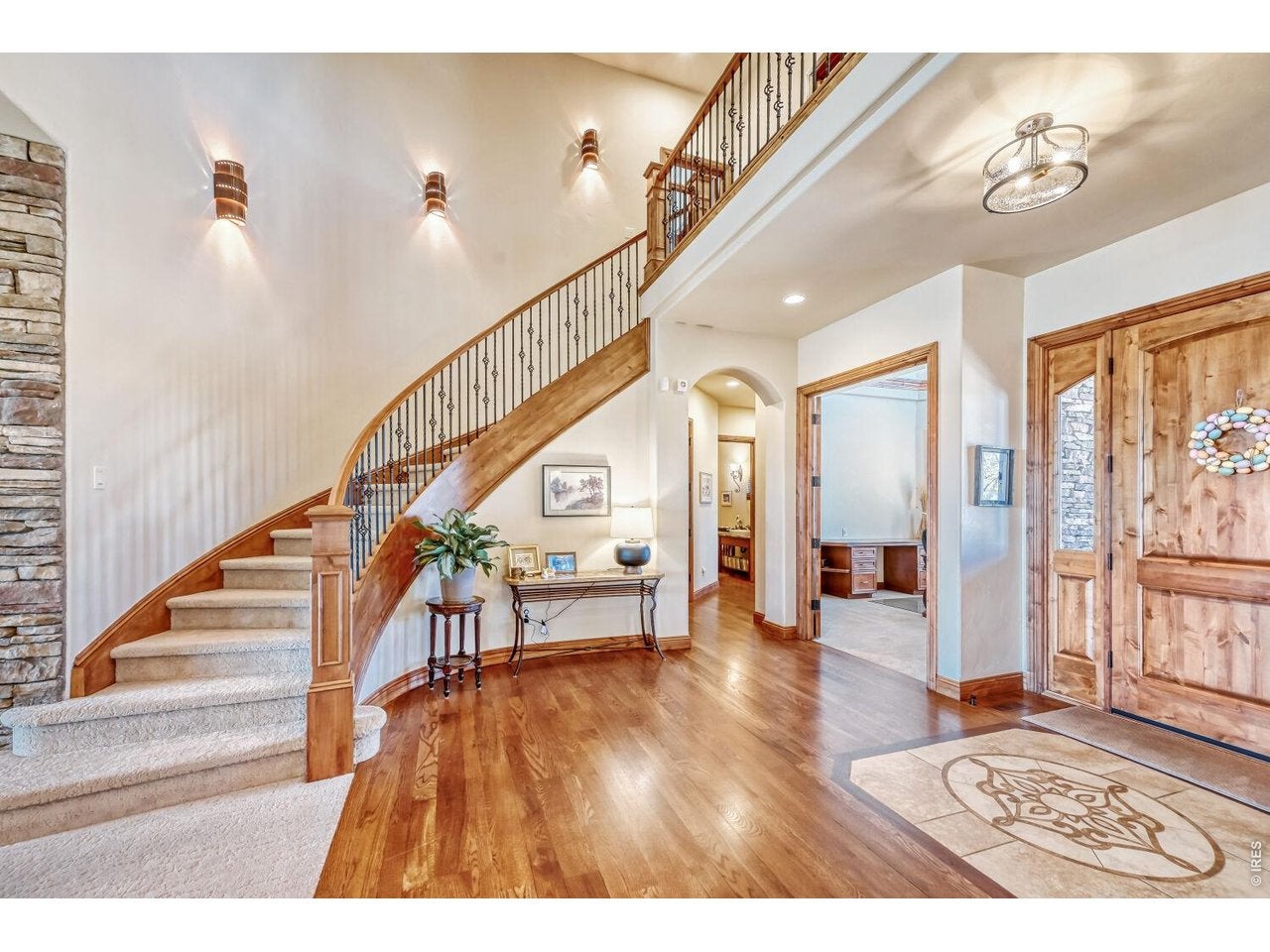 Longmont, Colorado, 80504, United States, 4 Bedrooms Bedrooms, ,5 BathroomsBathrooms,Residential,Active,2033410