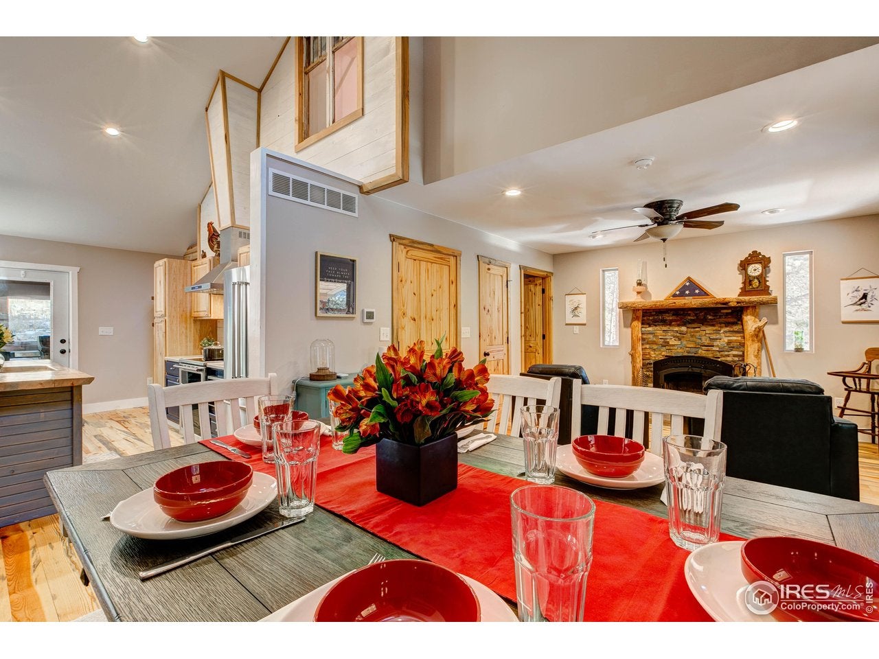 Lyons, Colorado, 80540, United States, 5 Bedrooms Bedrooms, ,4 BathroomsBathrooms,Residential,Active,2006864