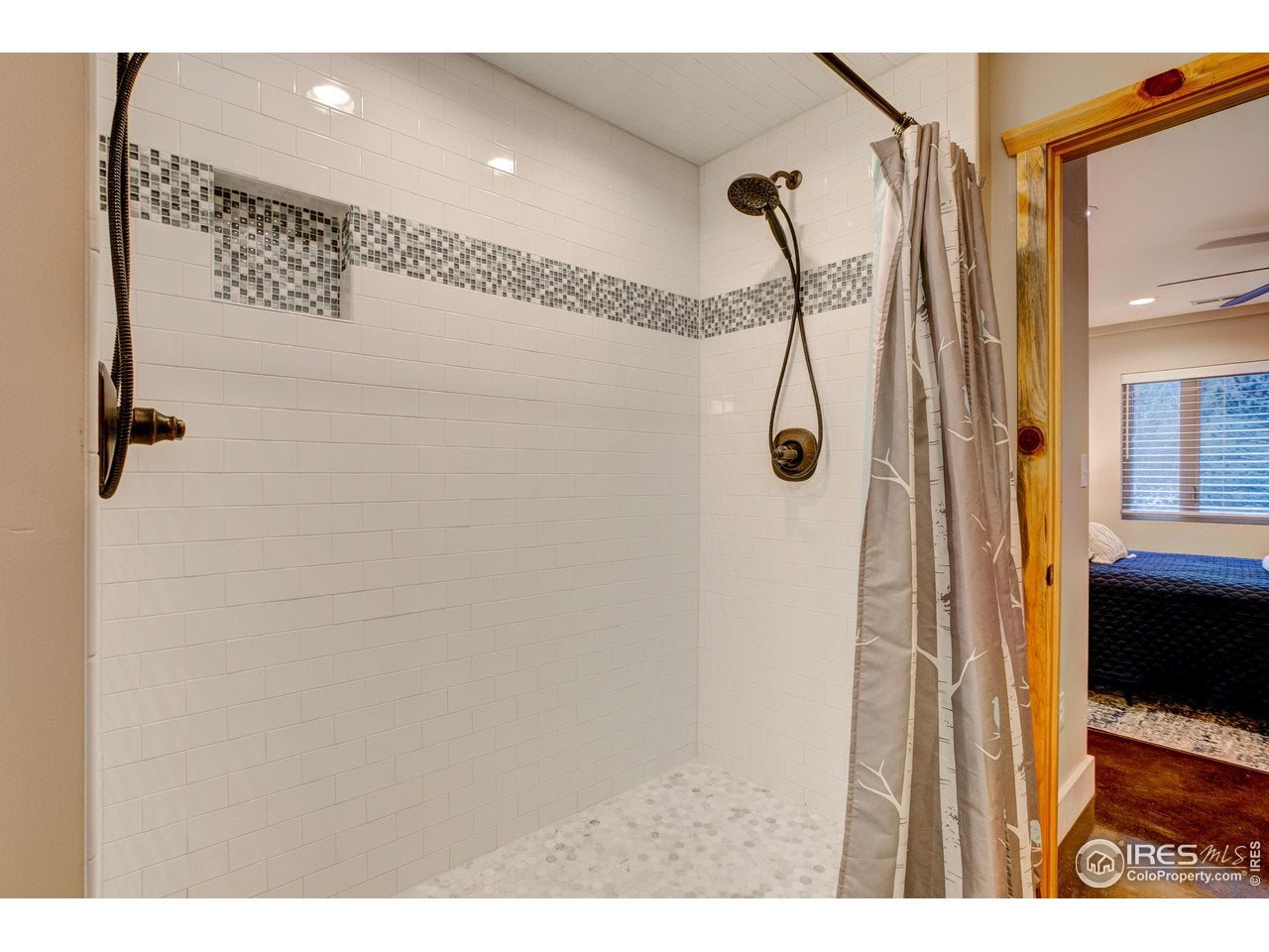 Lyons, Colorado, 80540, United States, 5 Bedrooms Bedrooms, ,4 BathroomsBathrooms,Residential,Active,2006864