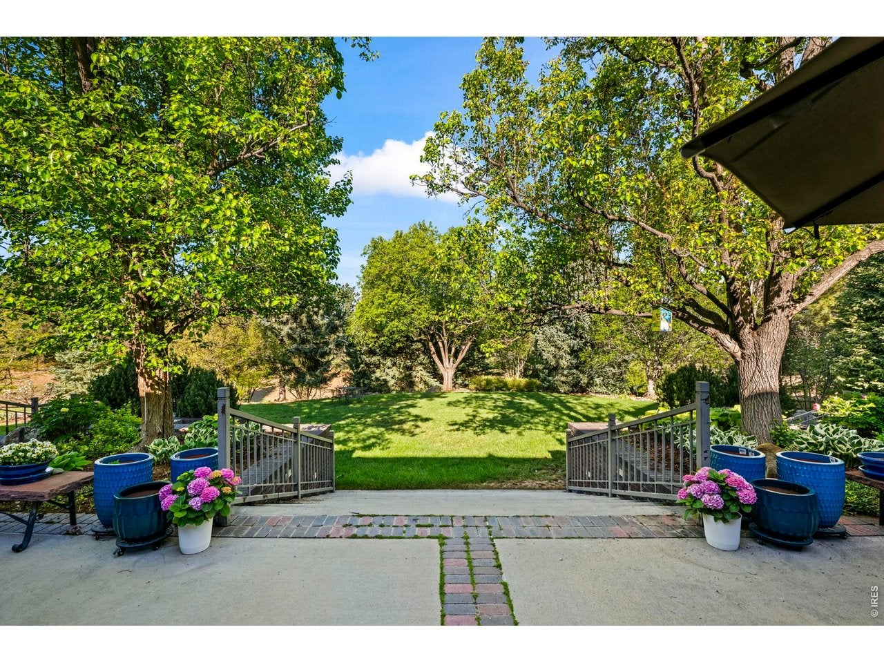 Niwot, Colorado, 80503, United States, 4 Bedrooms Bedrooms, ,7 BathroomsBathrooms,Residential,Active,2033402