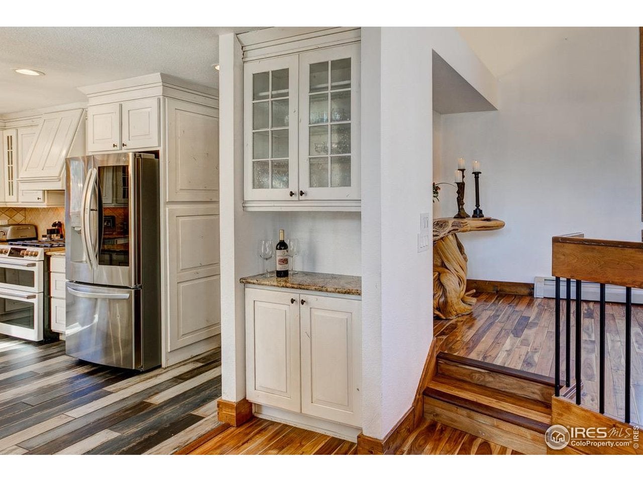 Estes Park, Colorado, 80517, United States, 4 Bedrooms Bedrooms, ,3 BathroomsBathrooms,Residential,Active,1990027