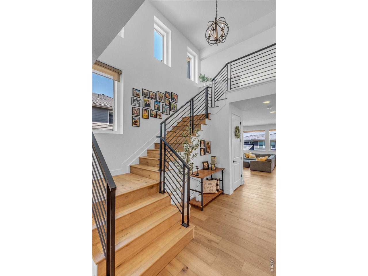 Broomfield, Colorado, 80023, United States, 5 Bedrooms Bedrooms, ,5 BathroomsBathrooms,Residential,Active,2052095
