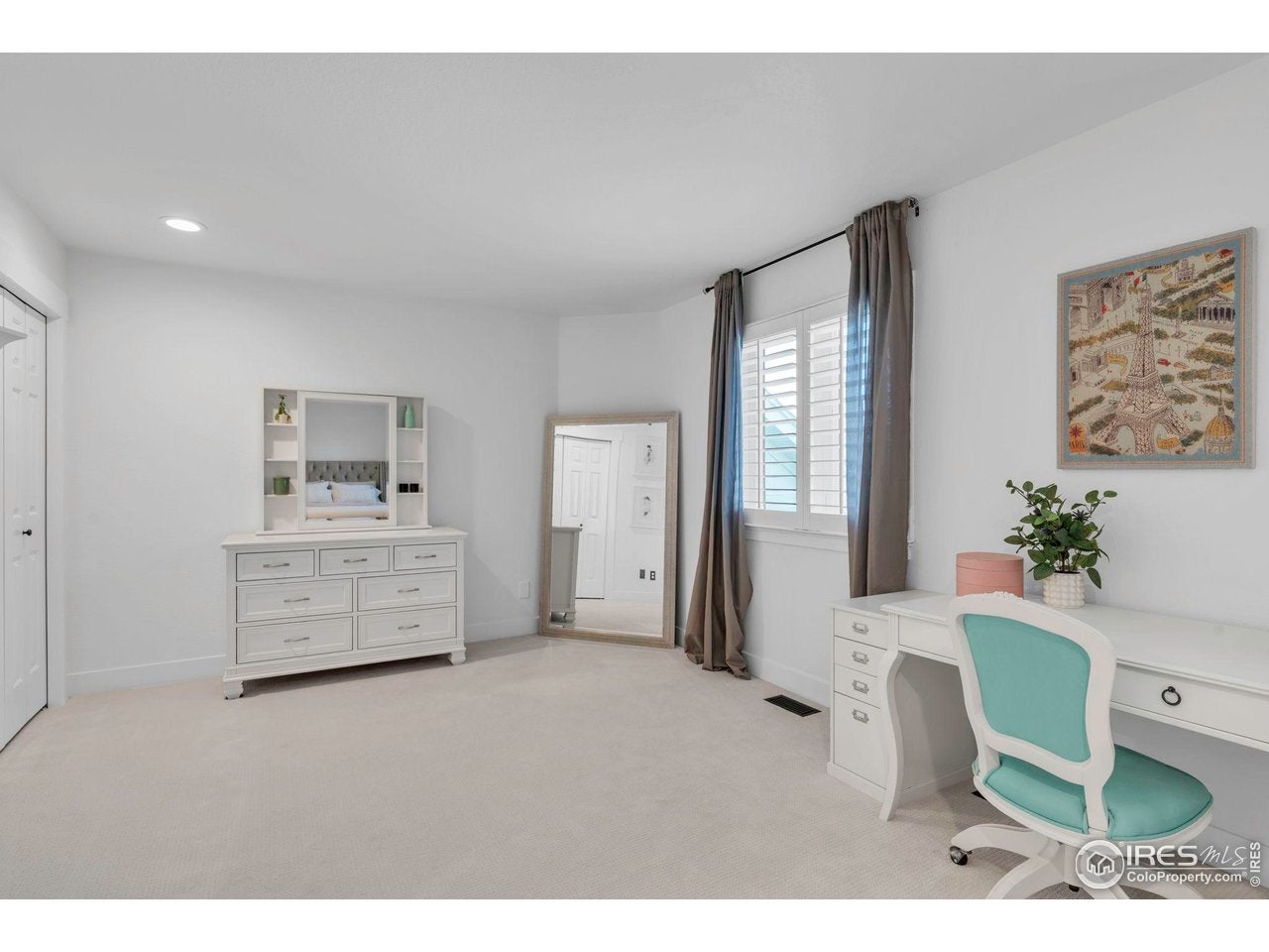 Louisville, Colorado, 80027, United States, 4 Bedrooms Bedrooms, ,4 BathroomsBathrooms,Residential,Active,1821969