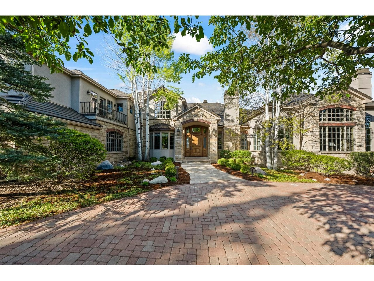 Niwot, Colorado, 80503, United States, 5 Bedrooms Bedrooms, ,6 BathroomsBathrooms,Residential,Active,2045621