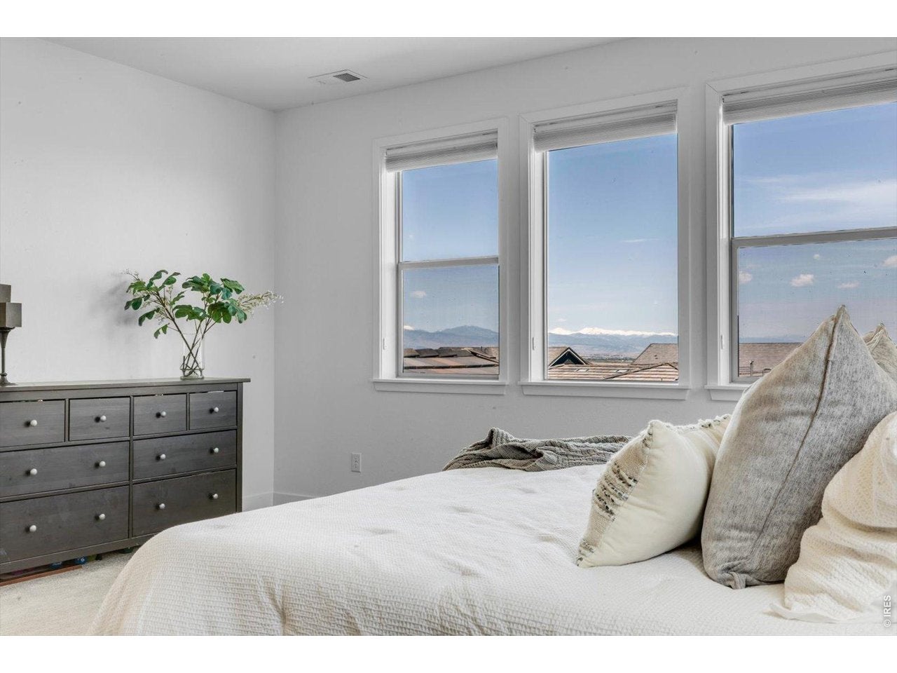 Broomfield, Colorado, 80023, United States, 5 Bedrooms Bedrooms, ,5 BathroomsBathrooms,Residential,Active,2052095