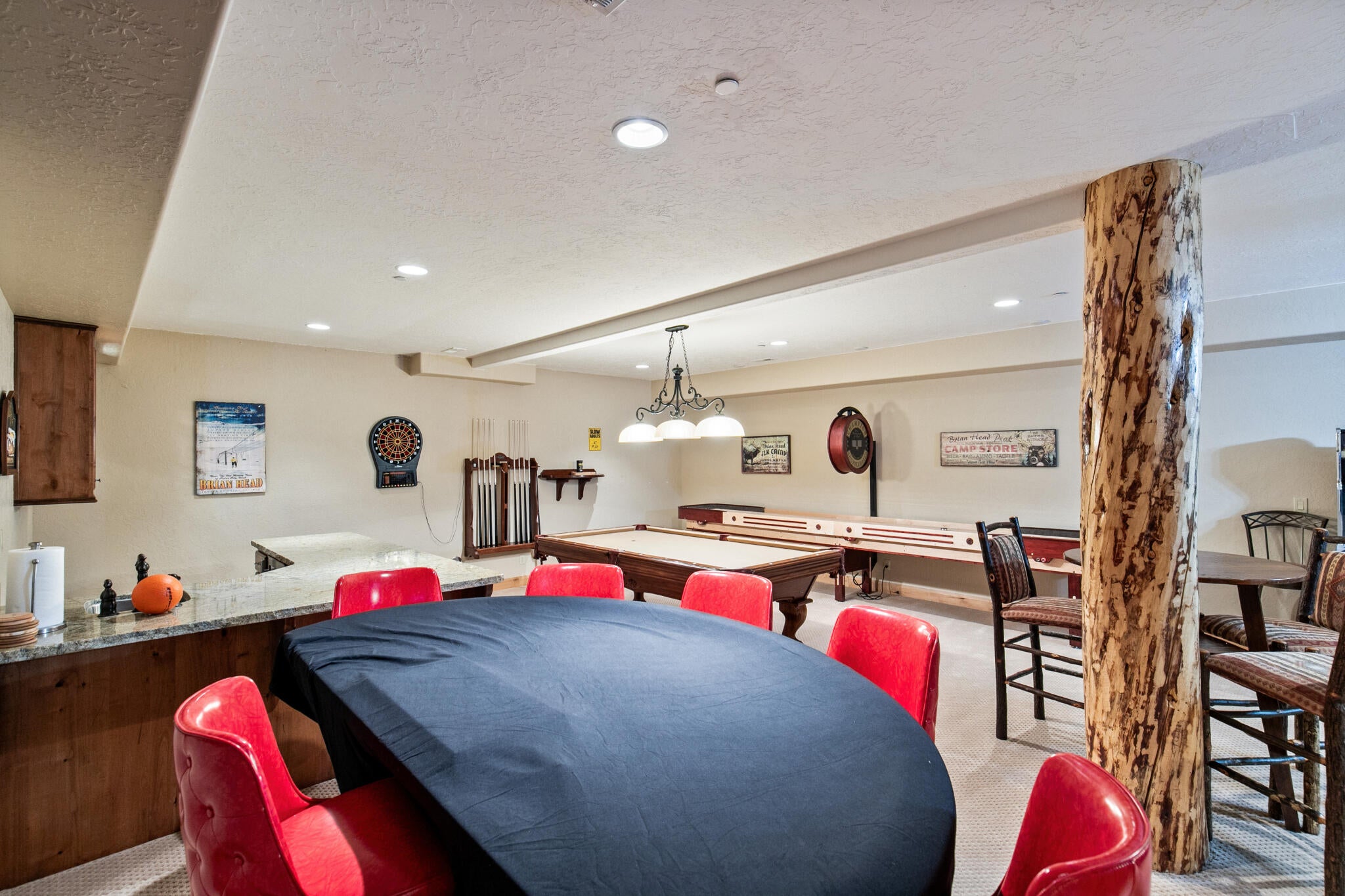 Brian Head, Utah, 84719, United States, 5 Bedrooms Bedrooms, ,7 BathroomsBathrooms,Residential,Active,2044532