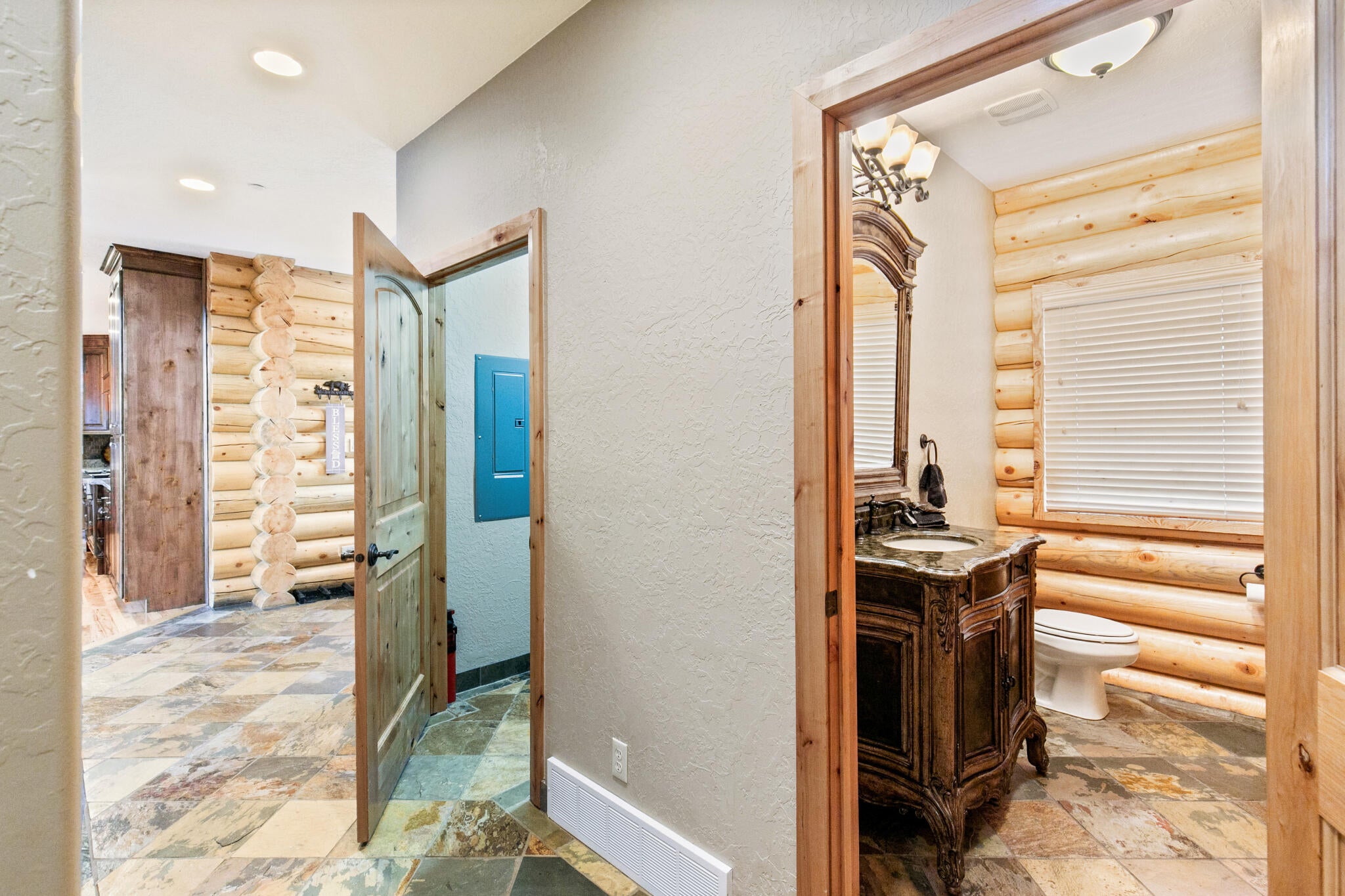 Brian Head, Utah, 84719, United States, 5 Bedrooms Bedrooms, ,7 BathroomsBathrooms,Residential,Active,2044532