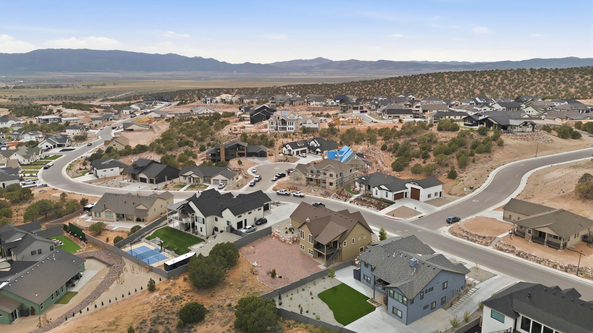 Cedar City, Utah, 84720, United States, 6 Bedrooms Bedrooms, ,4 BathroomsBathrooms,Residential,Active,2043845