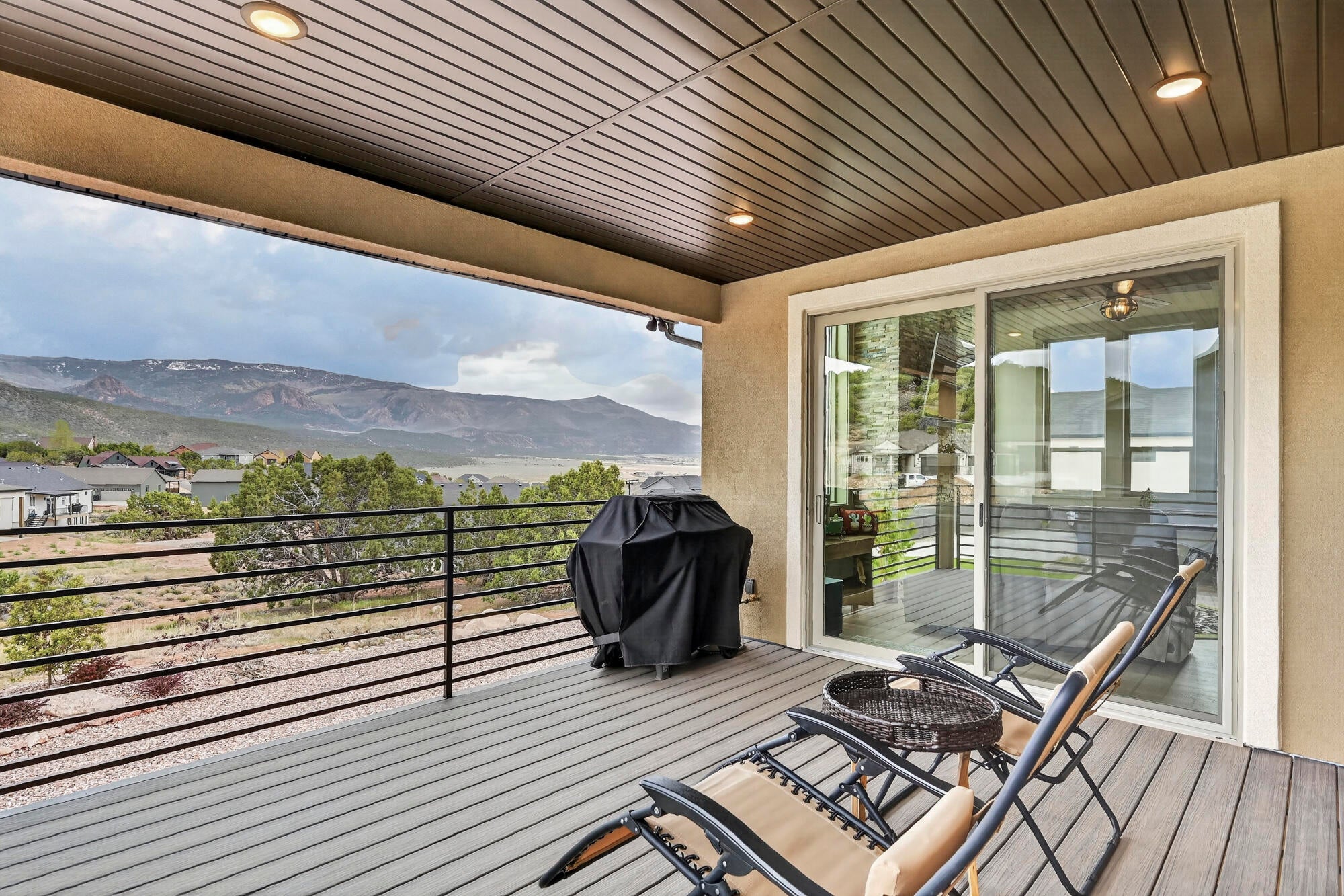 Cedar City, Utah, 84720, United States, 6 Bedrooms Bedrooms, ,4 BathroomsBathrooms,Residential,Active,2043845