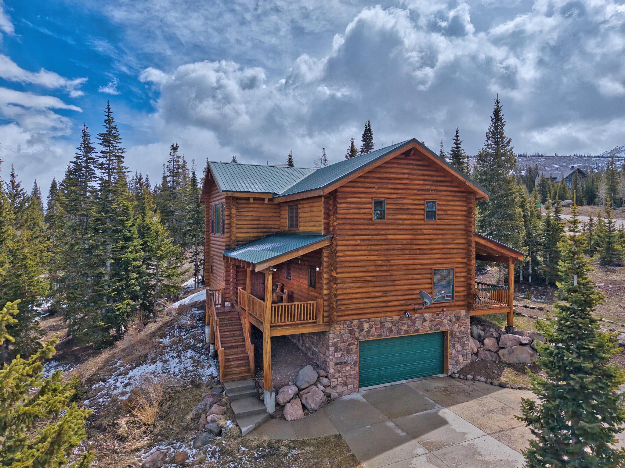 Brian Head, Utah, 84719, United States, 5 Bedrooms Bedrooms, ,7 BathroomsBathrooms,Residential,Active,2044532