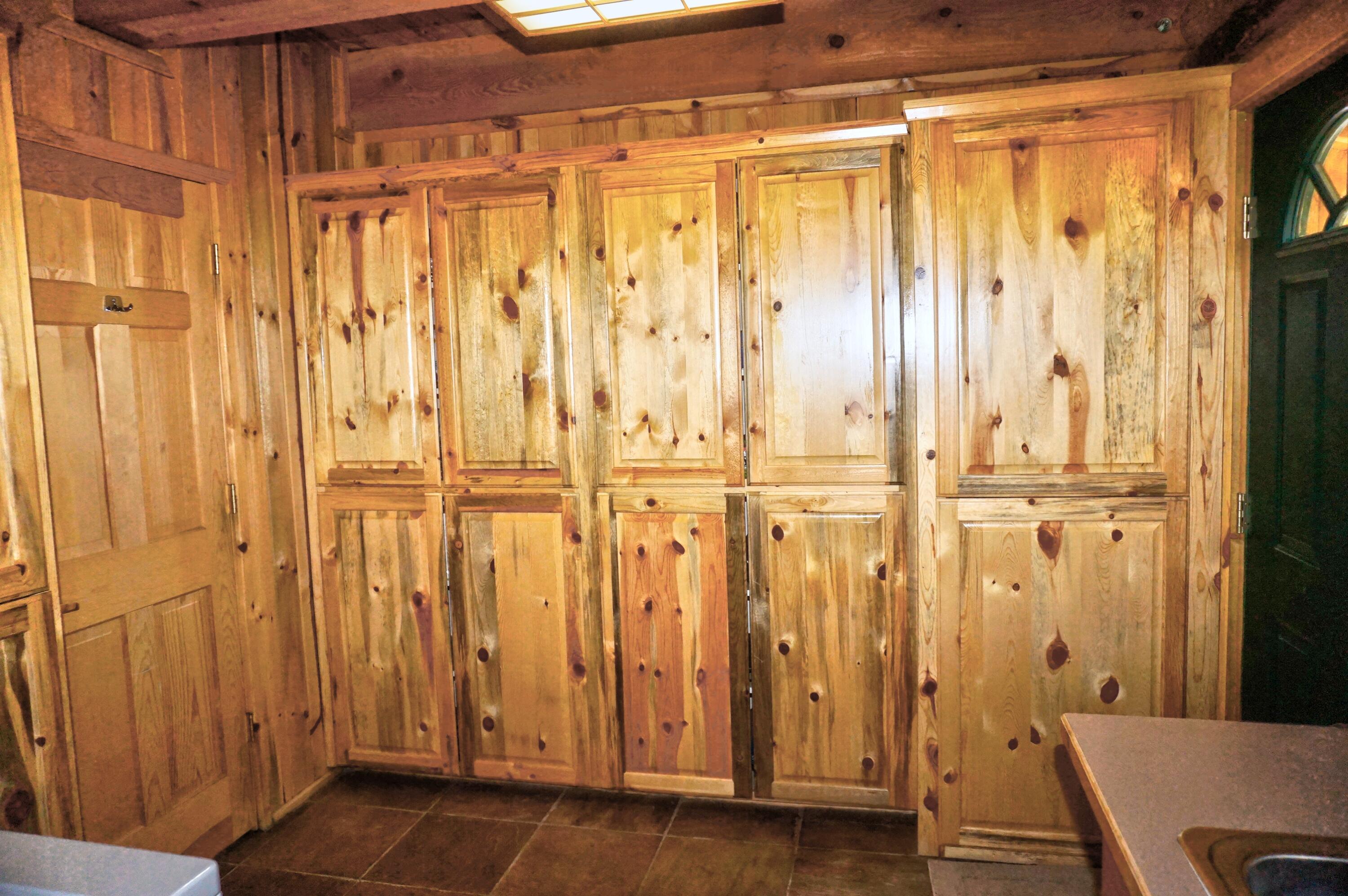 Brian Head, Utah, 84719, United States, 4 Bedrooms Bedrooms, ,3 BathroomsBathrooms,Residential,Active,1990609