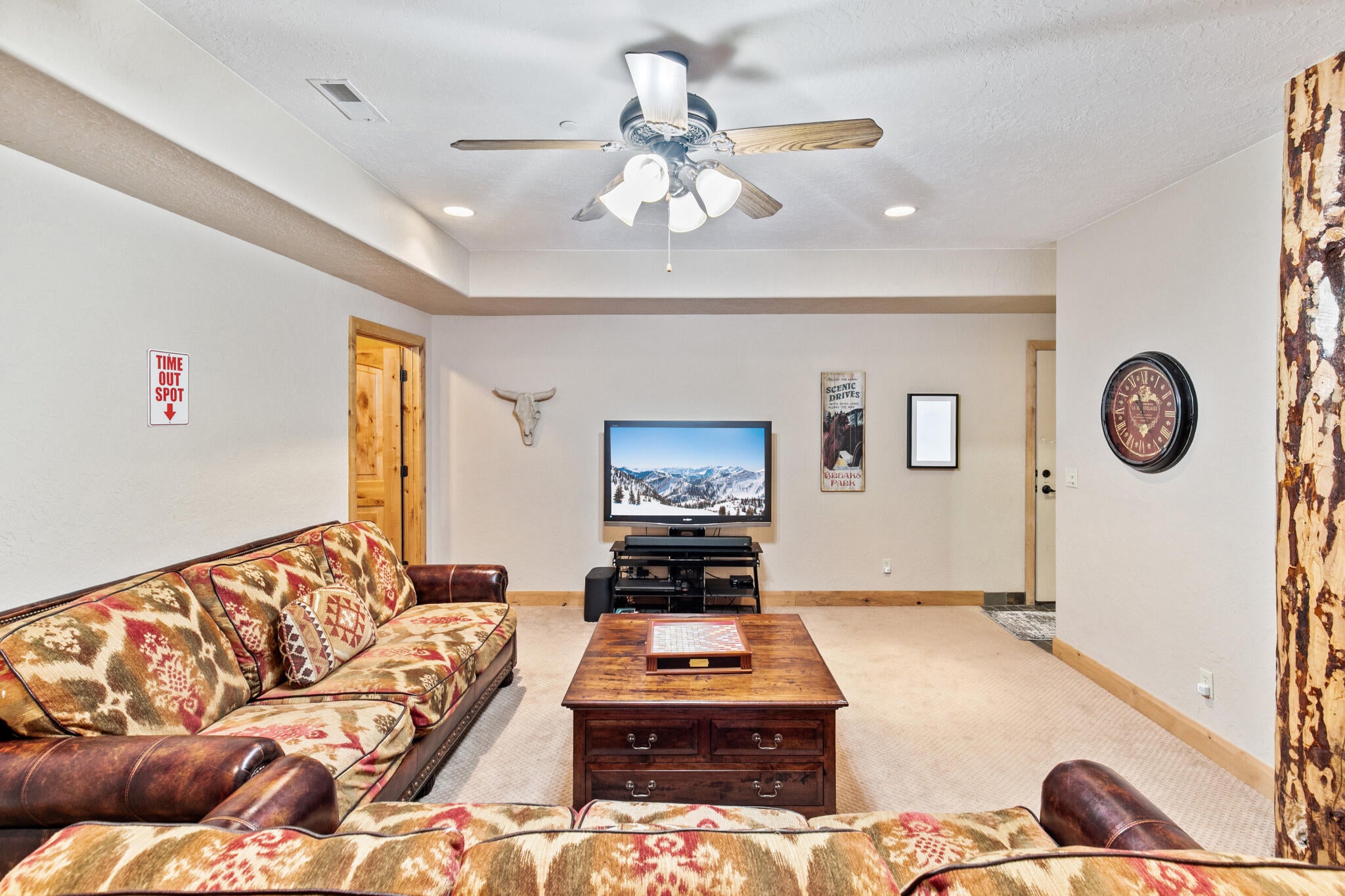 Brian Head, Utah, 84719, United States, 5 Bedrooms Bedrooms, ,7 BathroomsBathrooms,Residential,Active,2044532