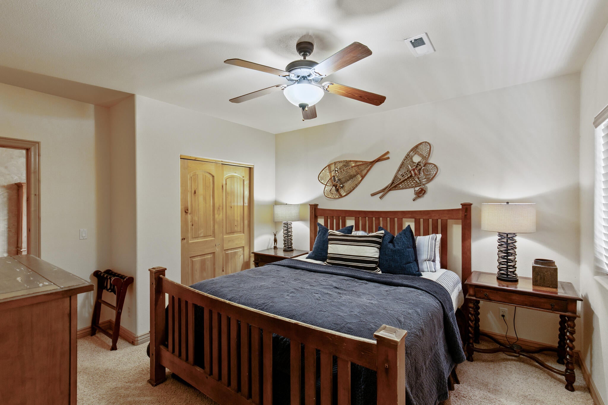 Brian Head, Utah, 84719, United States, 5 Bedrooms Bedrooms, ,4 BathroomsBathrooms,Residential,Active,1990611