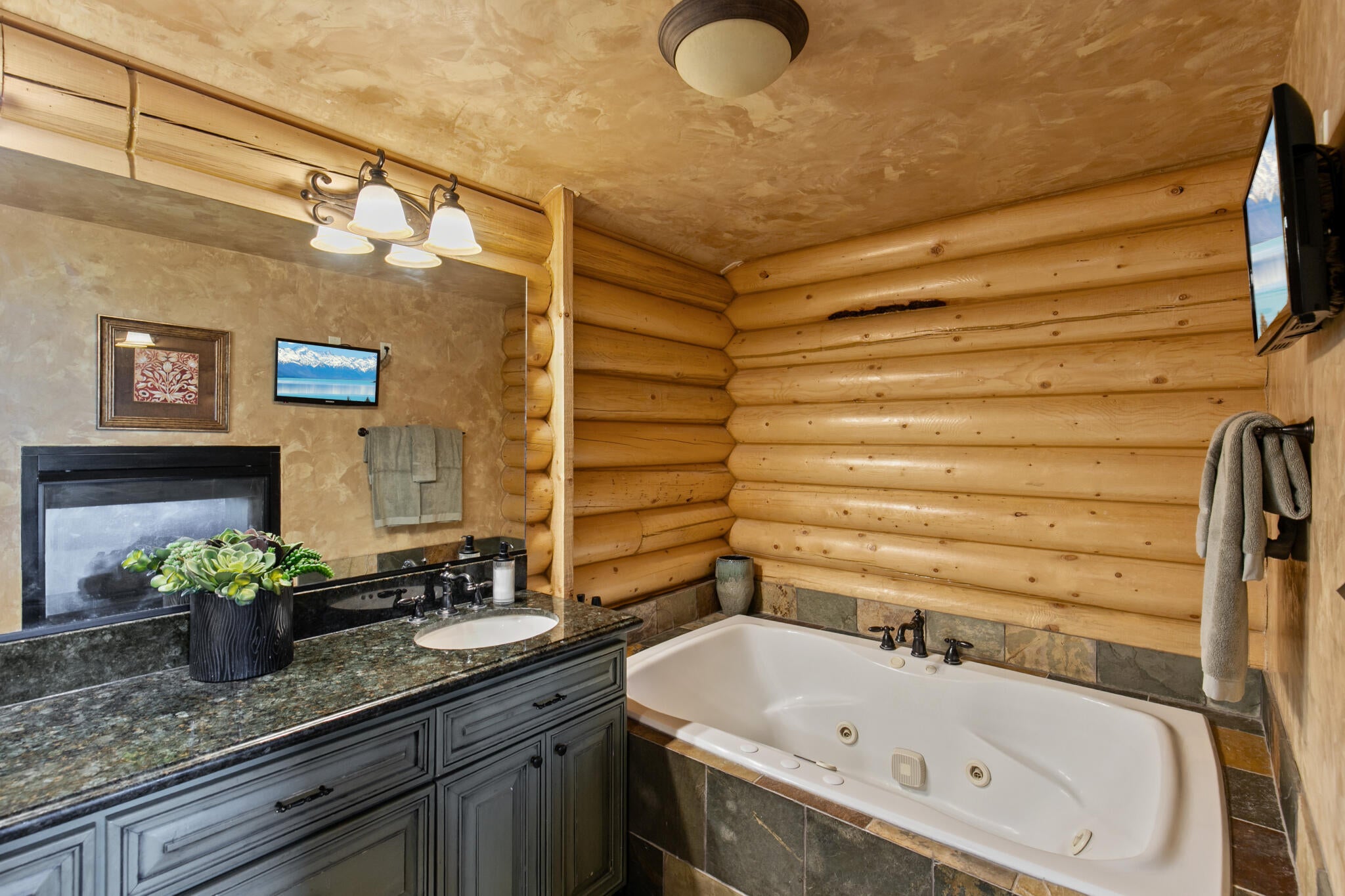 Brian Head, Utah, 84719, United States, 5 Bedrooms Bedrooms, ,4 BathroomsBathrooms,Residential,Active,1990611