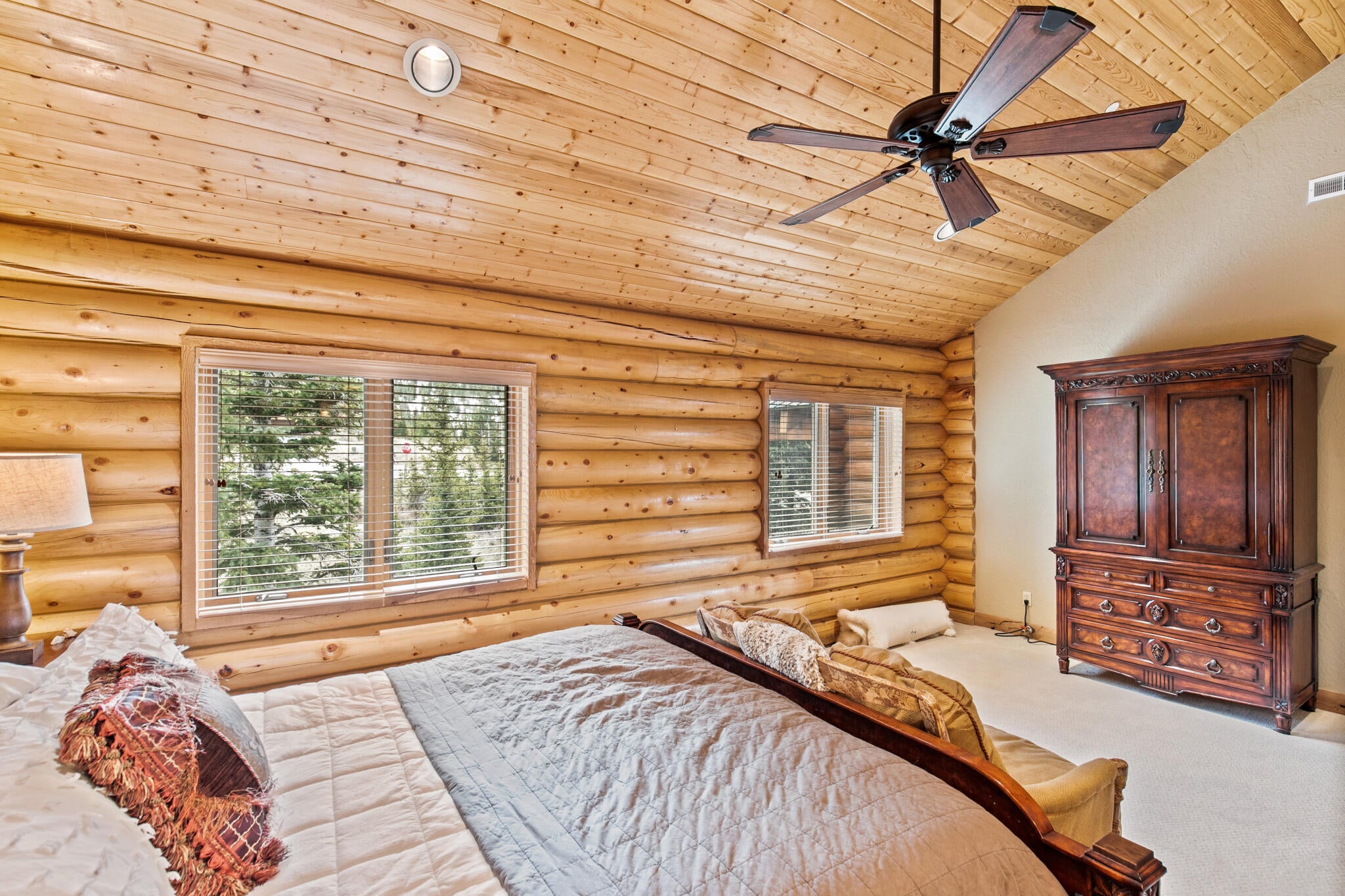 Brian Head, Utah, 84719, United States, 5 Bedrooms Bedrooms, ,7 BathroomsBathrooms,Residential,Active,2044532