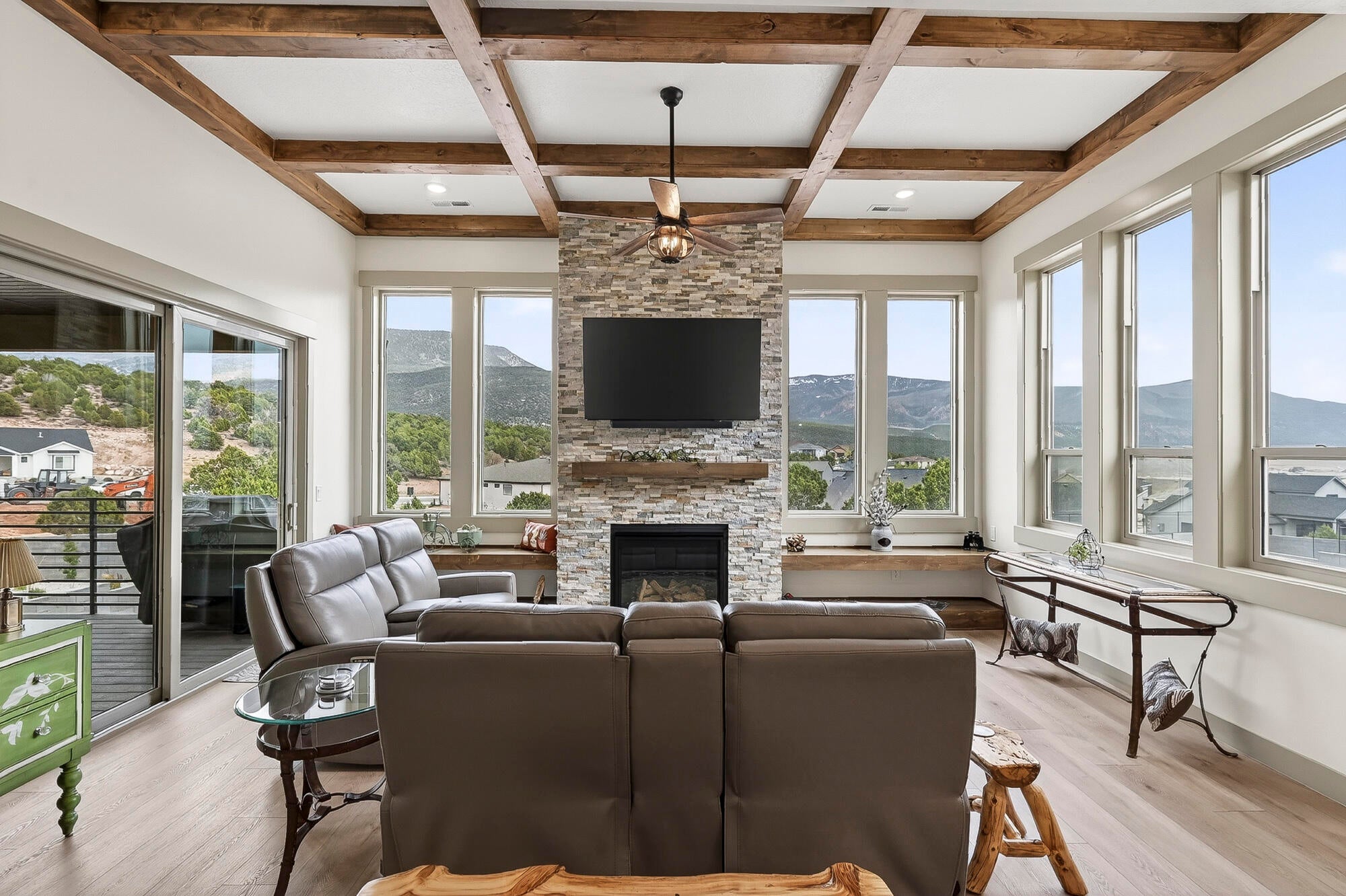 Cedar City, Utah, 84720, United States, 6 Bedrooms Bedrooms, ,4 BathroomsBathrooms,Residential,Active,2043845