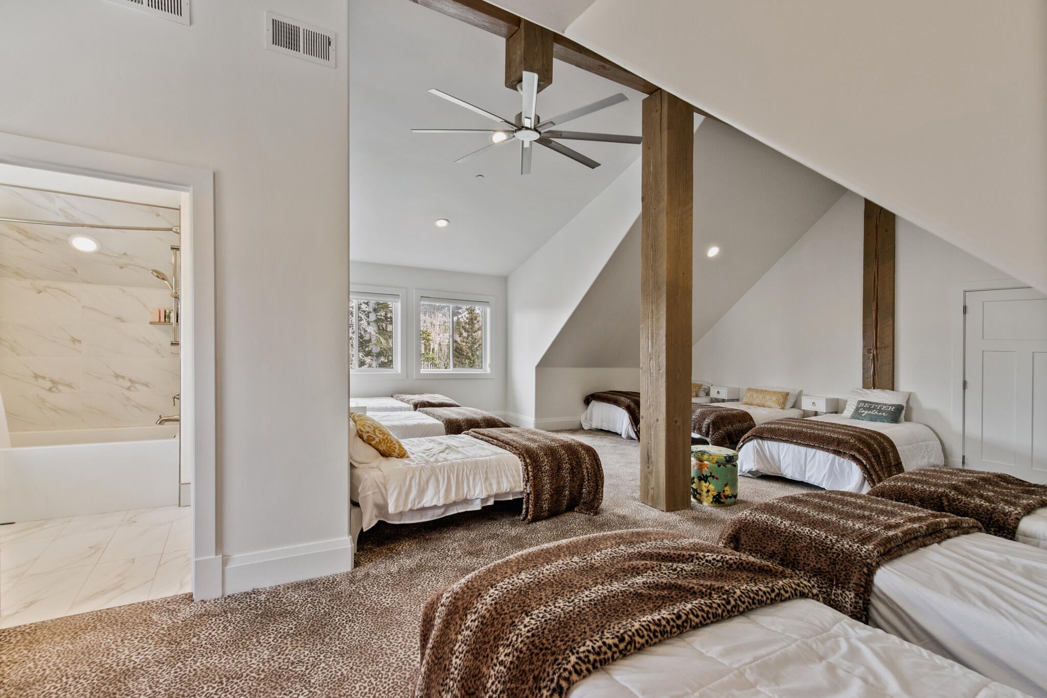 Brian Head, Utah, 84719, United States, 11 Bedrooms Bedrooms, ,8 BathroomsBathrooms,Residential,Active,2044561