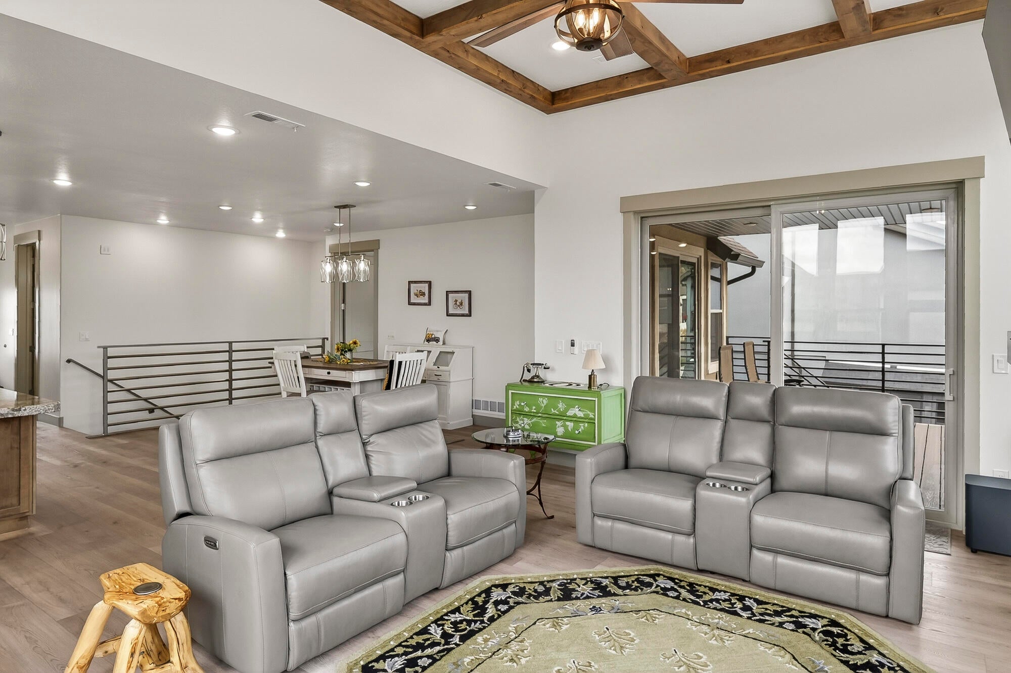 Cedar City, Utah, 84720, United States, 6 Bedrooms Bedrooms, ,4 BathroomsBathrooms,Residential,Active,2043845