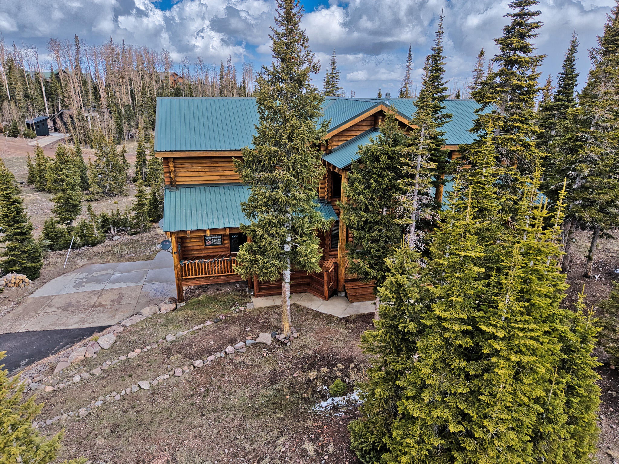 Brian Head, Utah, 84719, United States, 5 Bedrooms Bedrooms, ,7 BathroomsBathrooms,Residential,Active,2044532