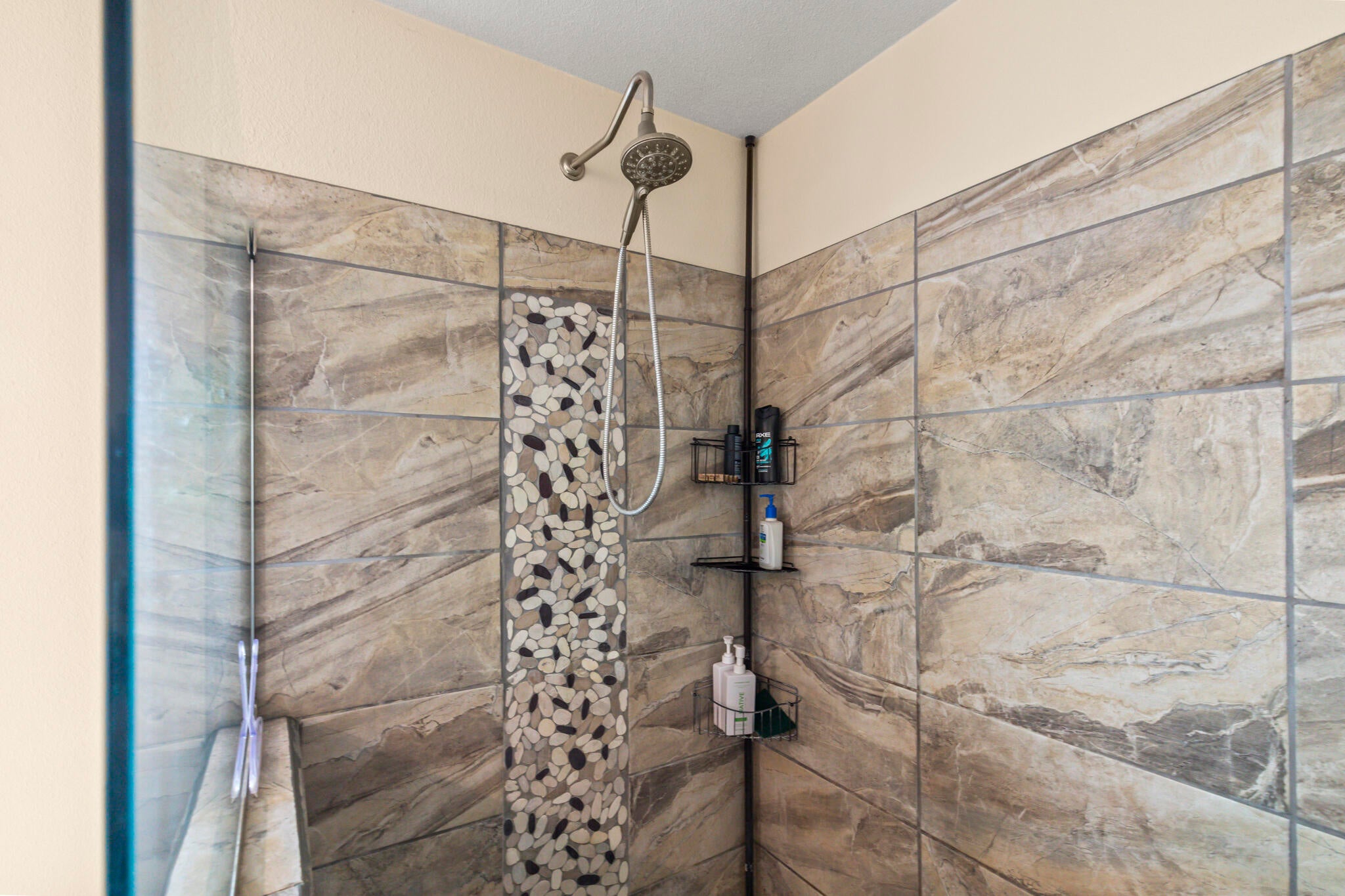 Panguitch, Utah, 84759, United States, 3 Bedrooms Bedrooms, ,3 BathroomsBathrooms,Residential,Active,2015794