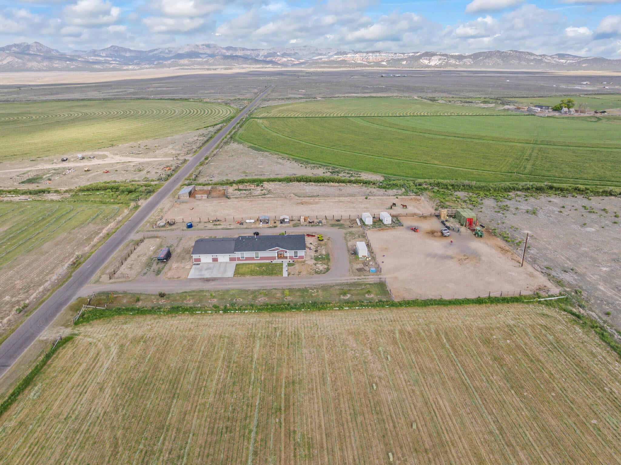 Panguitch, Utah, 84759, United States, 3 Bedrooms Bedrooms, ,3 BathroomsBathrooms,Residential,Active,2015794