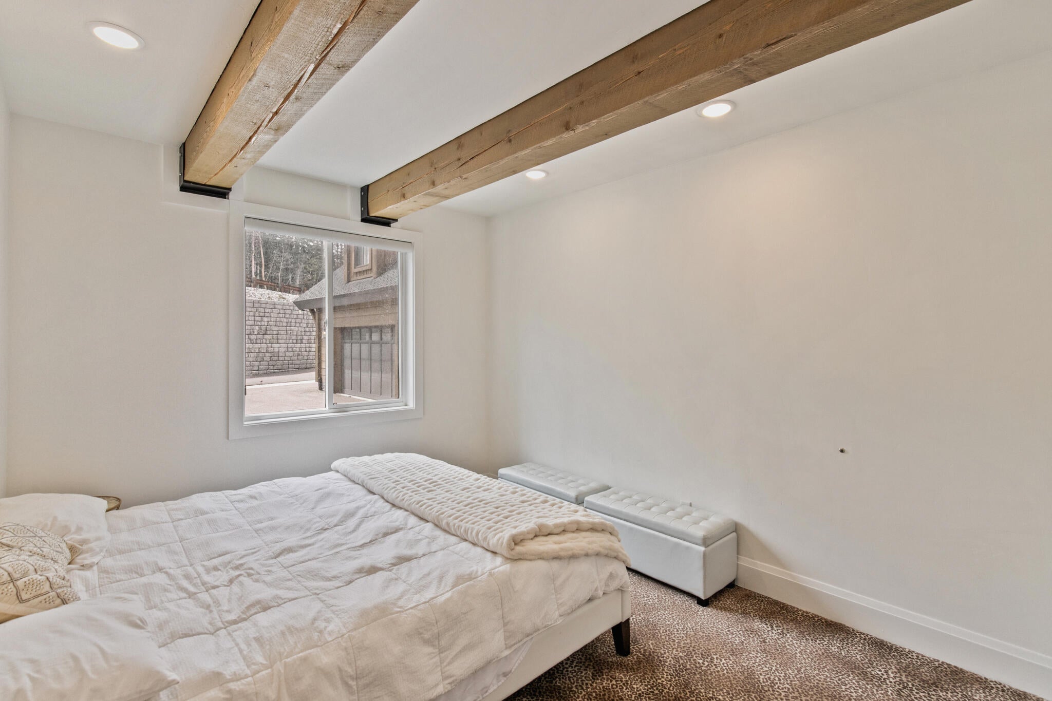 Brian Head, Utah, 84719, United States, 11 Bedrooms Bedrooms, ,8 BathroomsBathrooms,Residential,Active,2044561