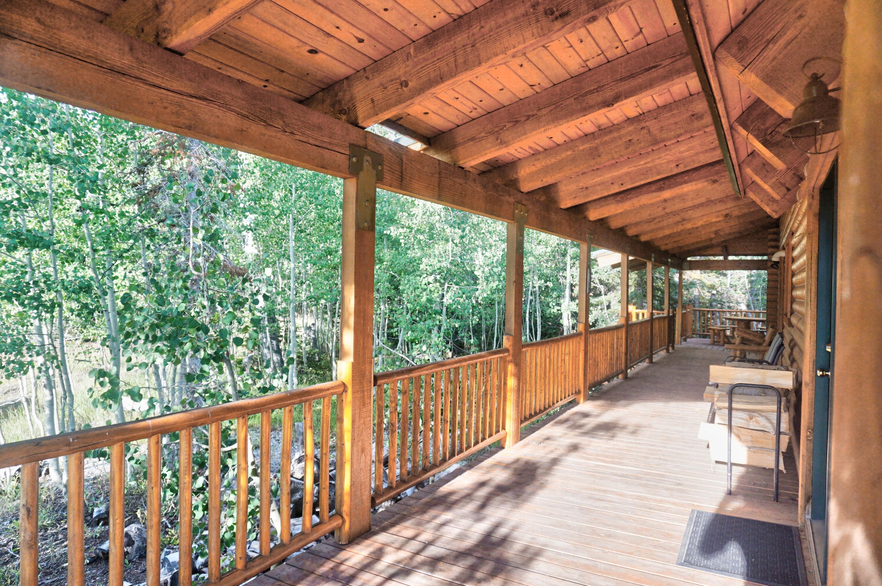 Brian Head, Utah, 84719, United States, 4 Bedrooms Bedrooms, ,3 BathroomsBathrooms,Residential,Active,1990609