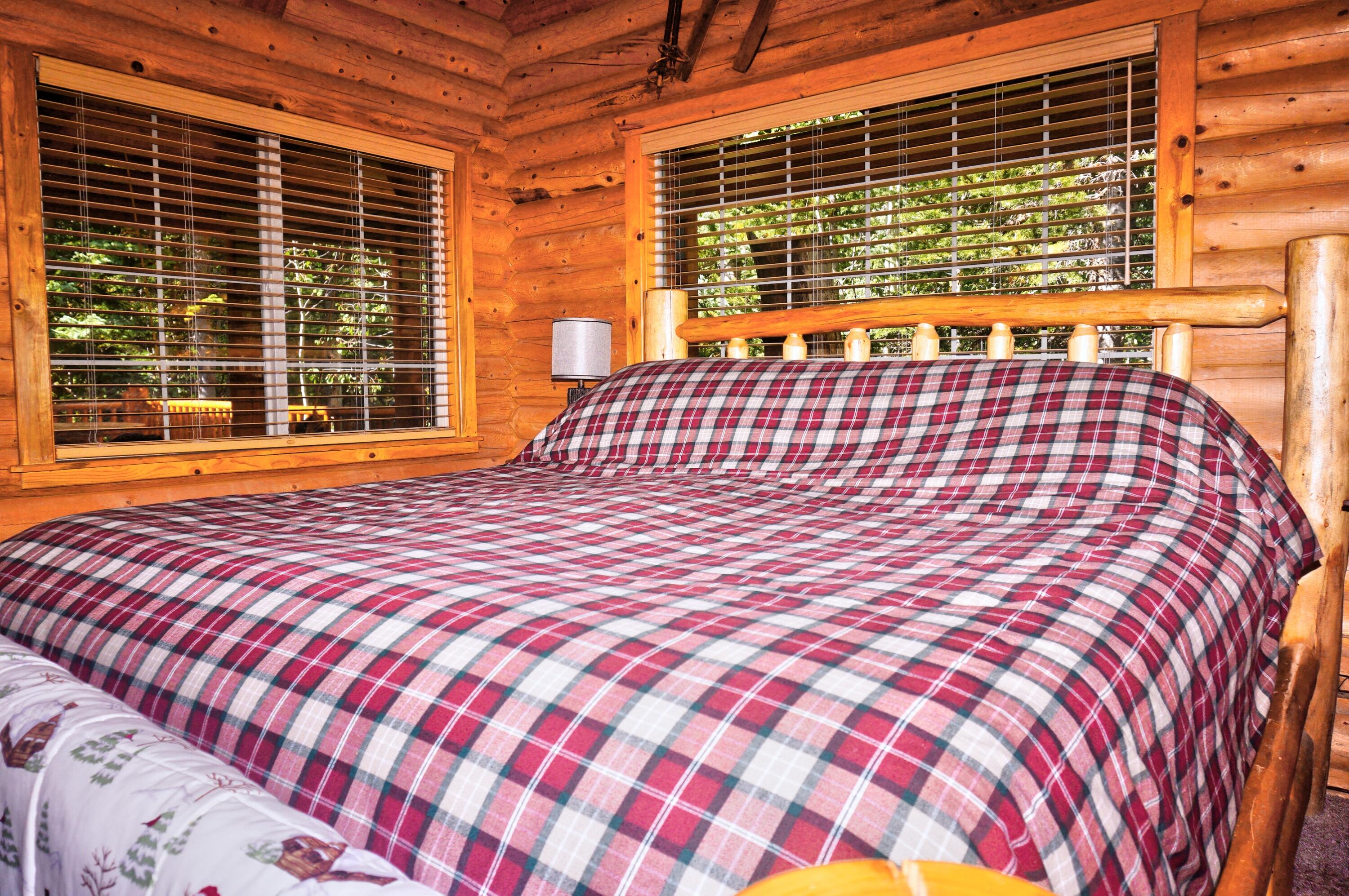 Brian Head, Utah, 84719, United States, 4 Bedrooms Bedrooms, ,3 BathroomsBathrooms,Residential,Active,1990609