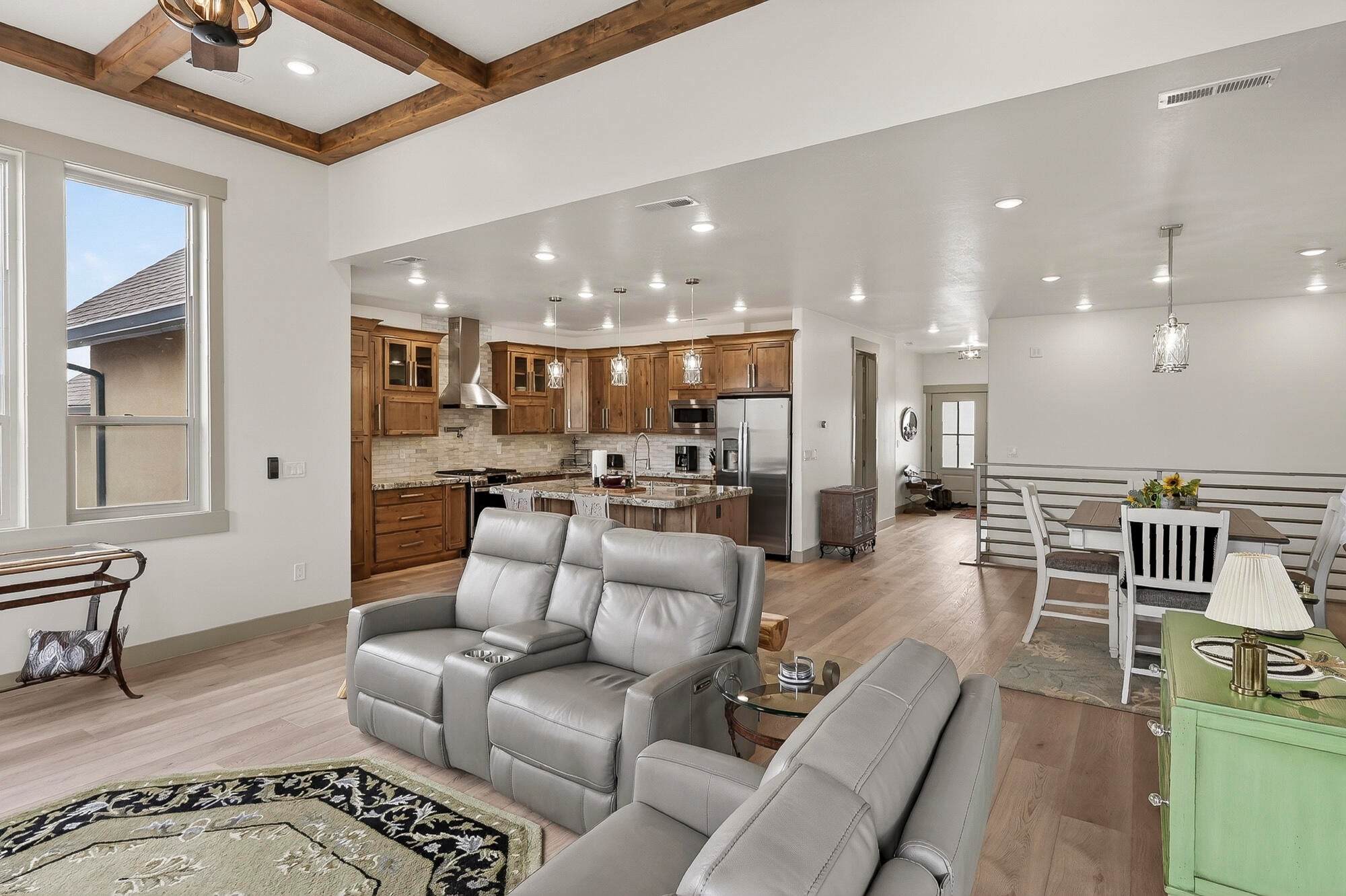 Cedar City, Utah, 84720, United States, 6 Bedrooms Bedrooms, ,4 BathroomsBathrooms,Residential,Active,2043845