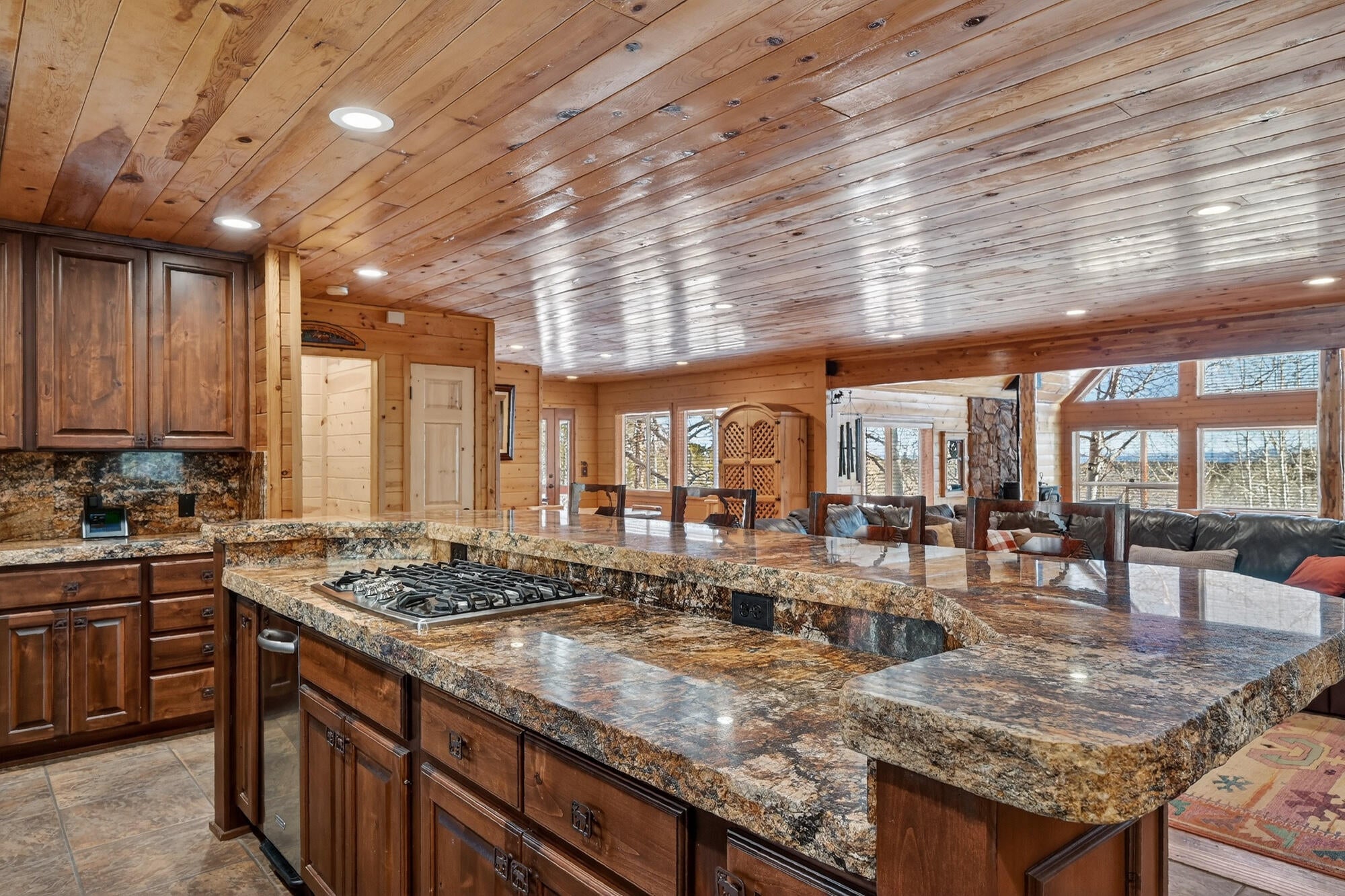 Duck Creek Village, Utah, 84762, United States, 4 Bedrooms Bedrooms, ,3 BathroomsBathrooms,Residential,Active,2007182