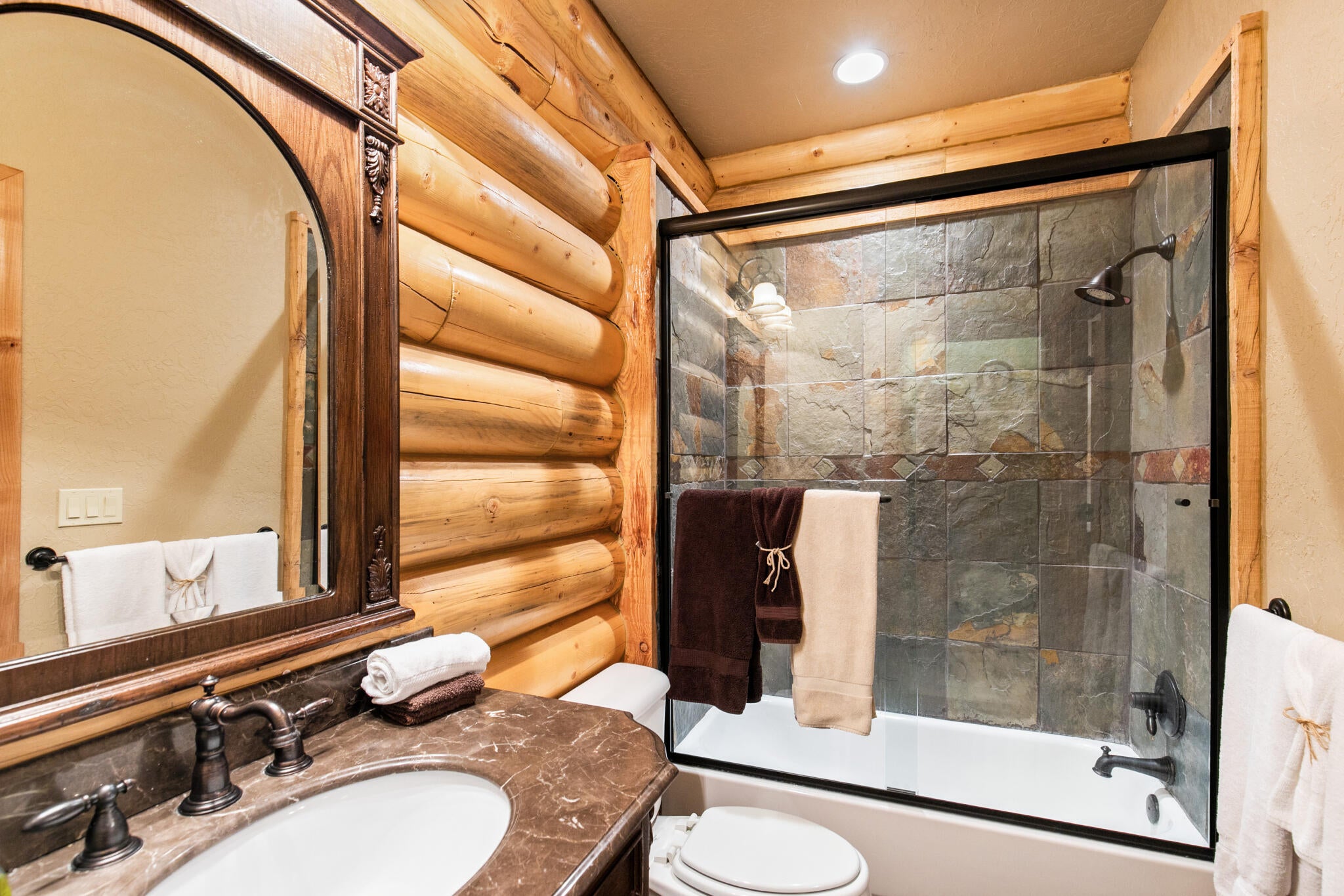 Brian Head, Utah, 84719, United States, 5 Bedrooms Bedrooms, ,7 BathroomsBathrooms,Residential,Active,2044532