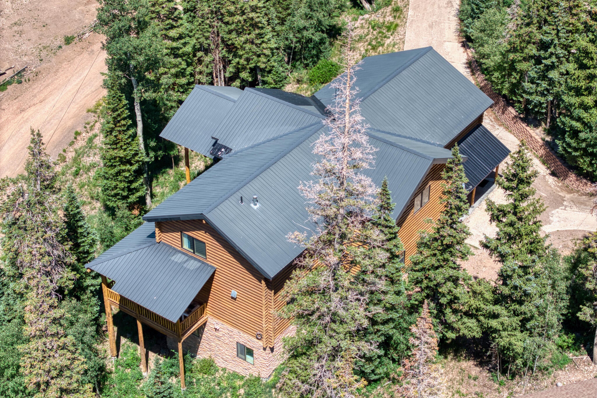 Brian Head, Utah, 84719, United States, 5 Bedrooms Bedrooms, ,4 BathroomsBathrooms,Residential,Active,1990611