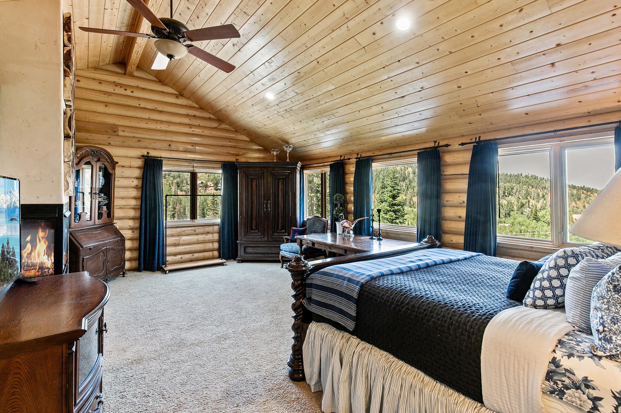 Brian Head, Utah, 84719, United States, 5 Bedrooms Bedrooms, ,4 BathroomsBathrooms,Residential,Active,1990611