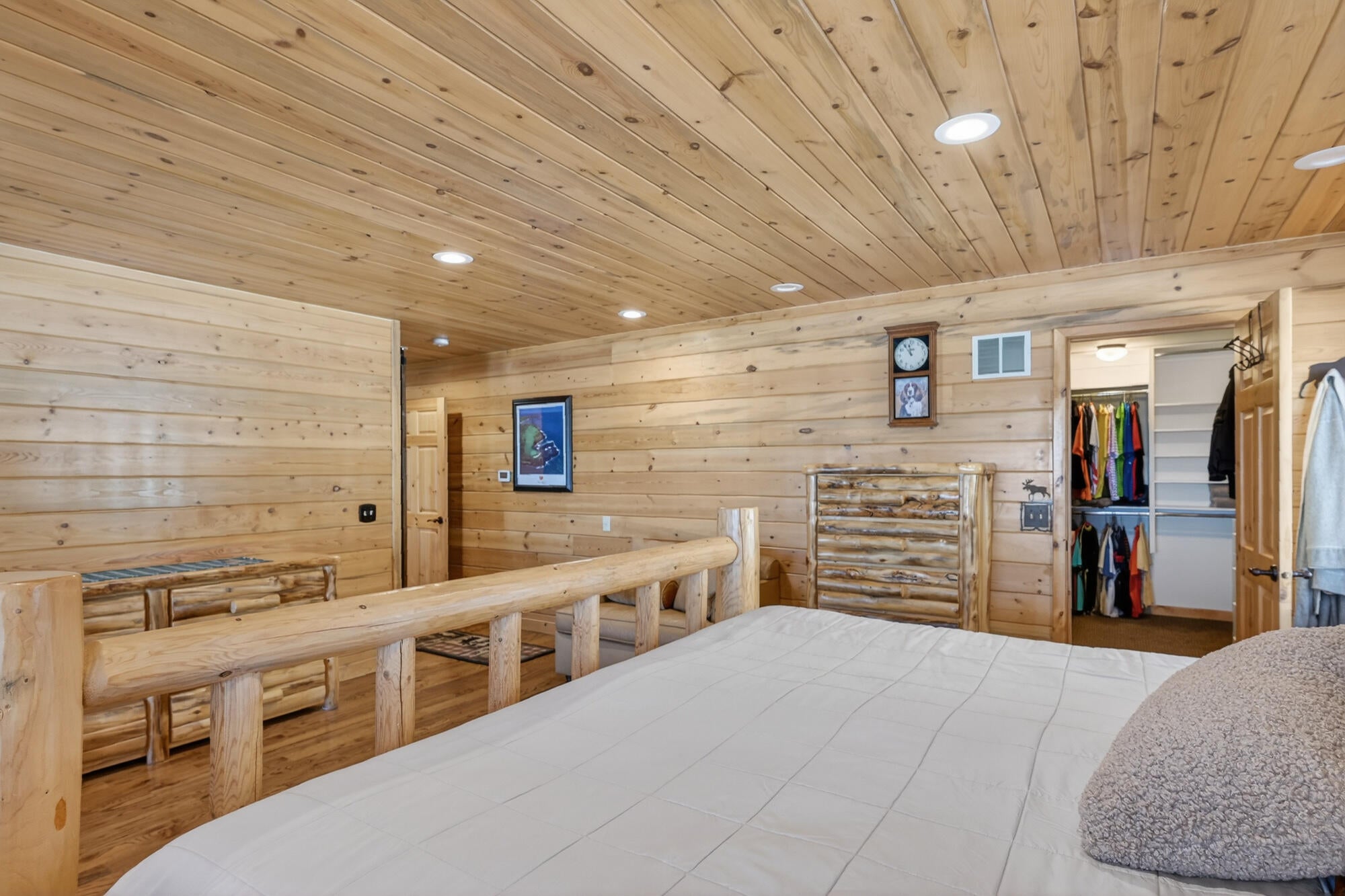 Duck Creek Village, Utah, 84762, United States, 4 Bedrooms Bedrooms, ,3 BathroomsBathrooms,Residential,Active,2007182