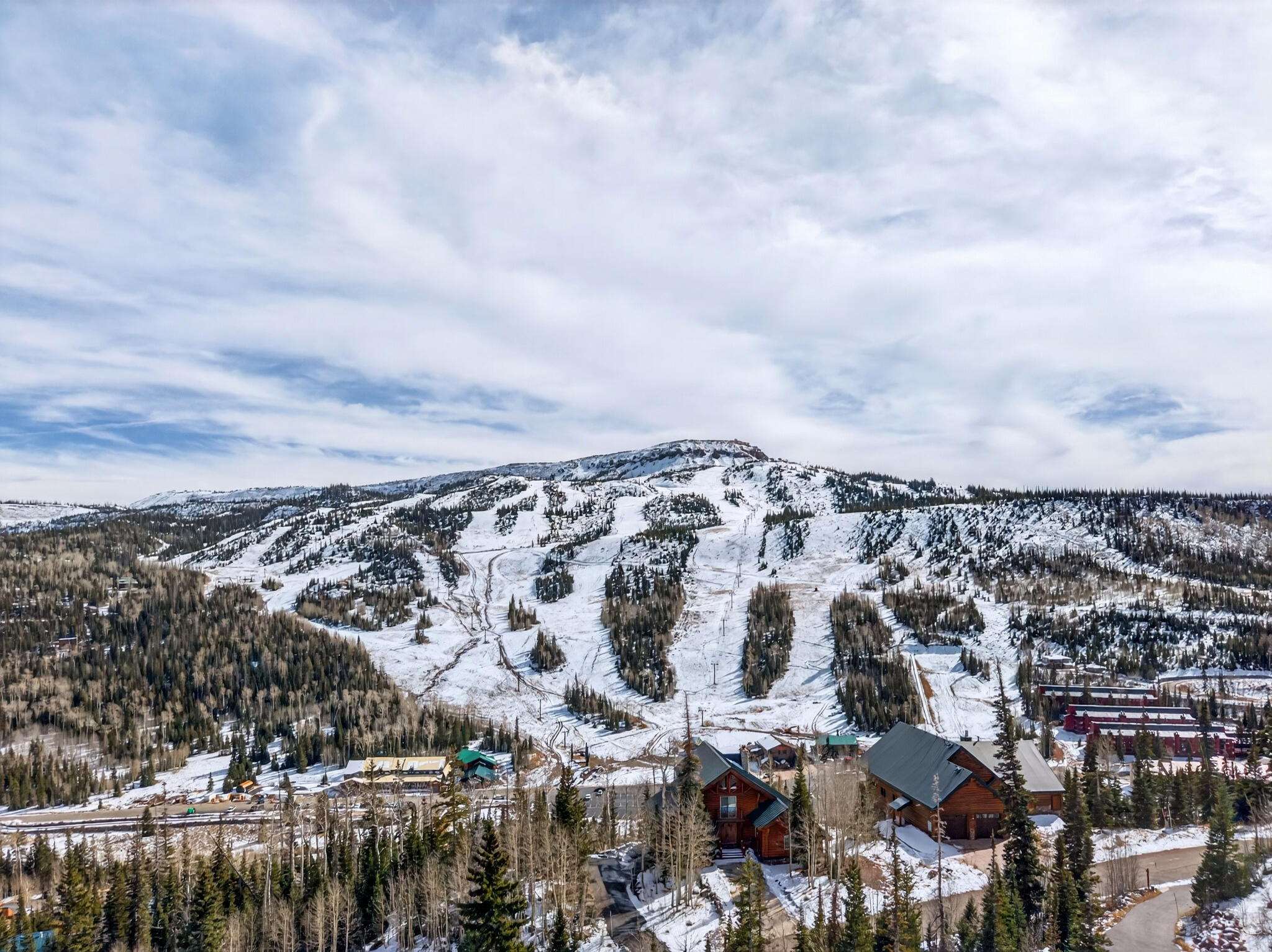 Brian Head, Utah, 84719, United States, 3 Bedrooms Bedrooms, ,3 BathroomsBathrooms,Residential,Active,1990678