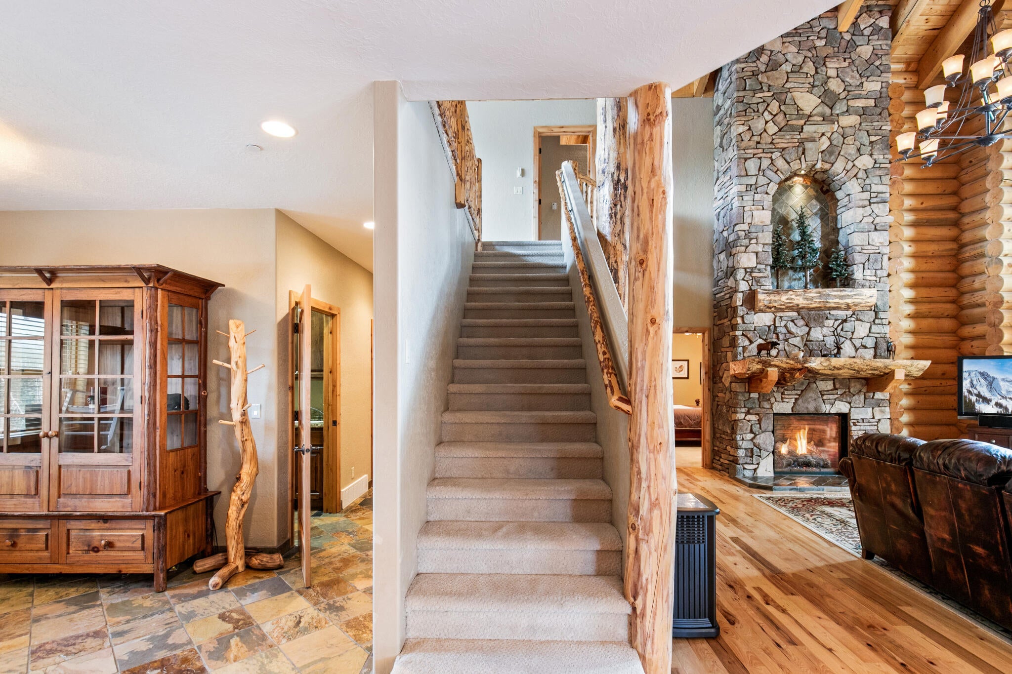 Brian Head, Utah, 84719, United States, 5 Bedrooms Bedrooms, ,7 BathroomsBathrooms,Residential,Active,2044532
