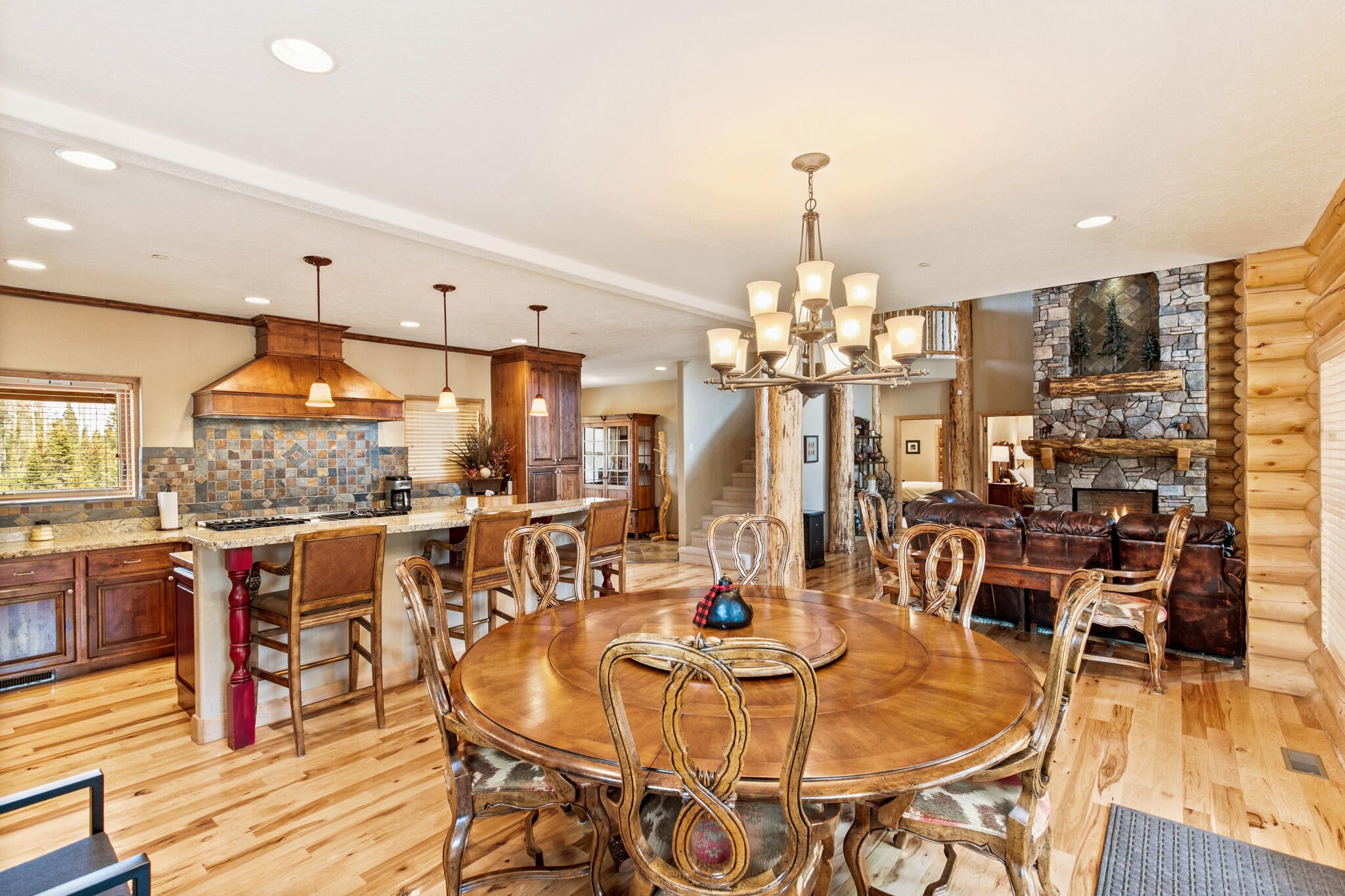 Brian Head, Utah, 84719, United States, 5 Bedrooms Bedrooms, ,7 BathroomsBathrooms,Residential,Active,2044532