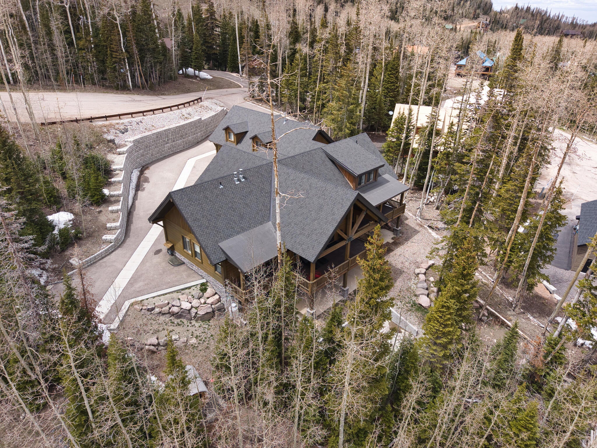 Brian Head, Utah, 84719, United States, 11 Bedrooms Bedrooms, ,8 BathroomsBathrooms,Residential,Active,2044561