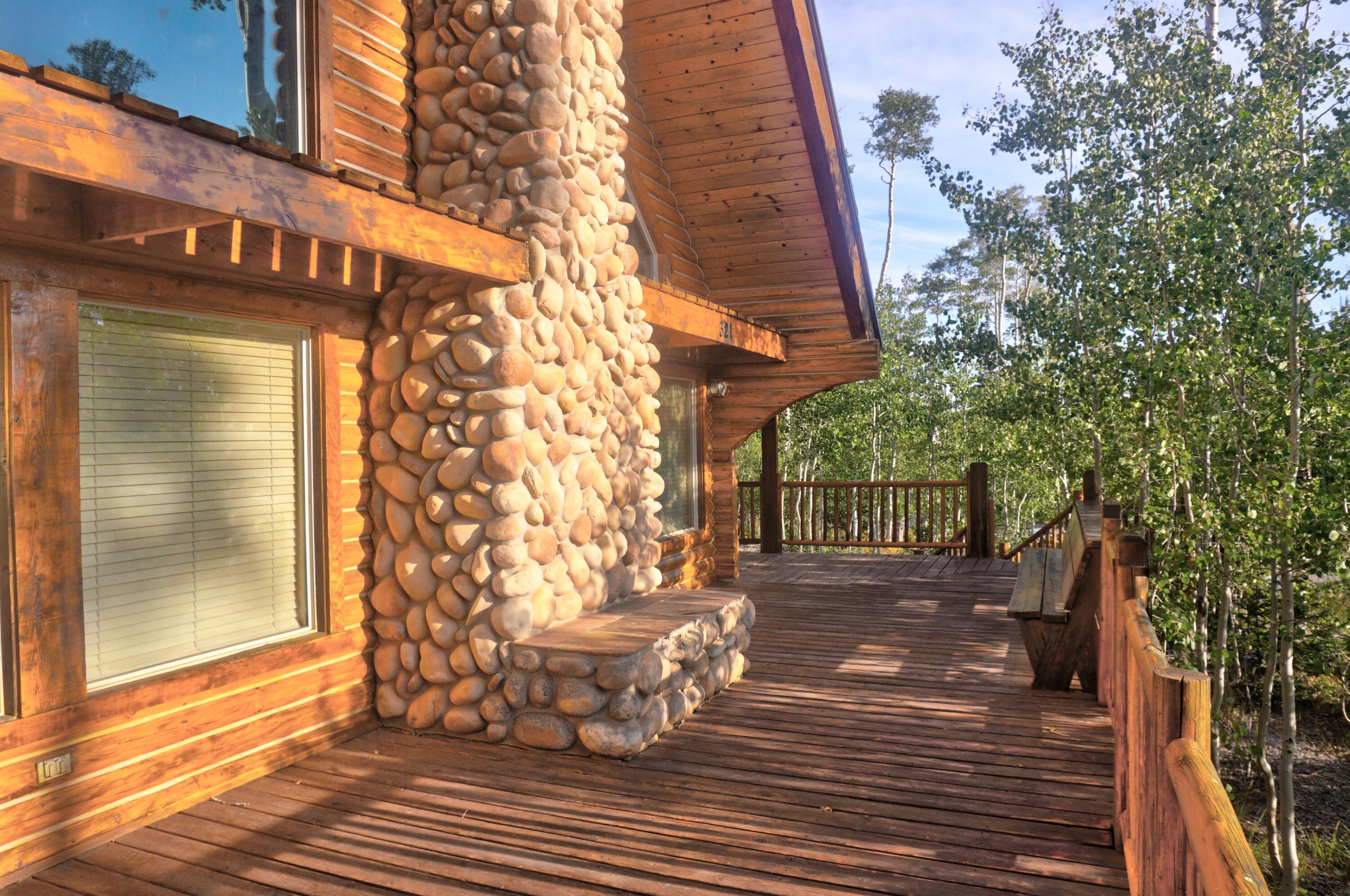 Brian Head, Utah, 84719, United States, 4 Bedrooms Bedrooms, ,3 BathroomsBathrooms,Residential,Active,1990609