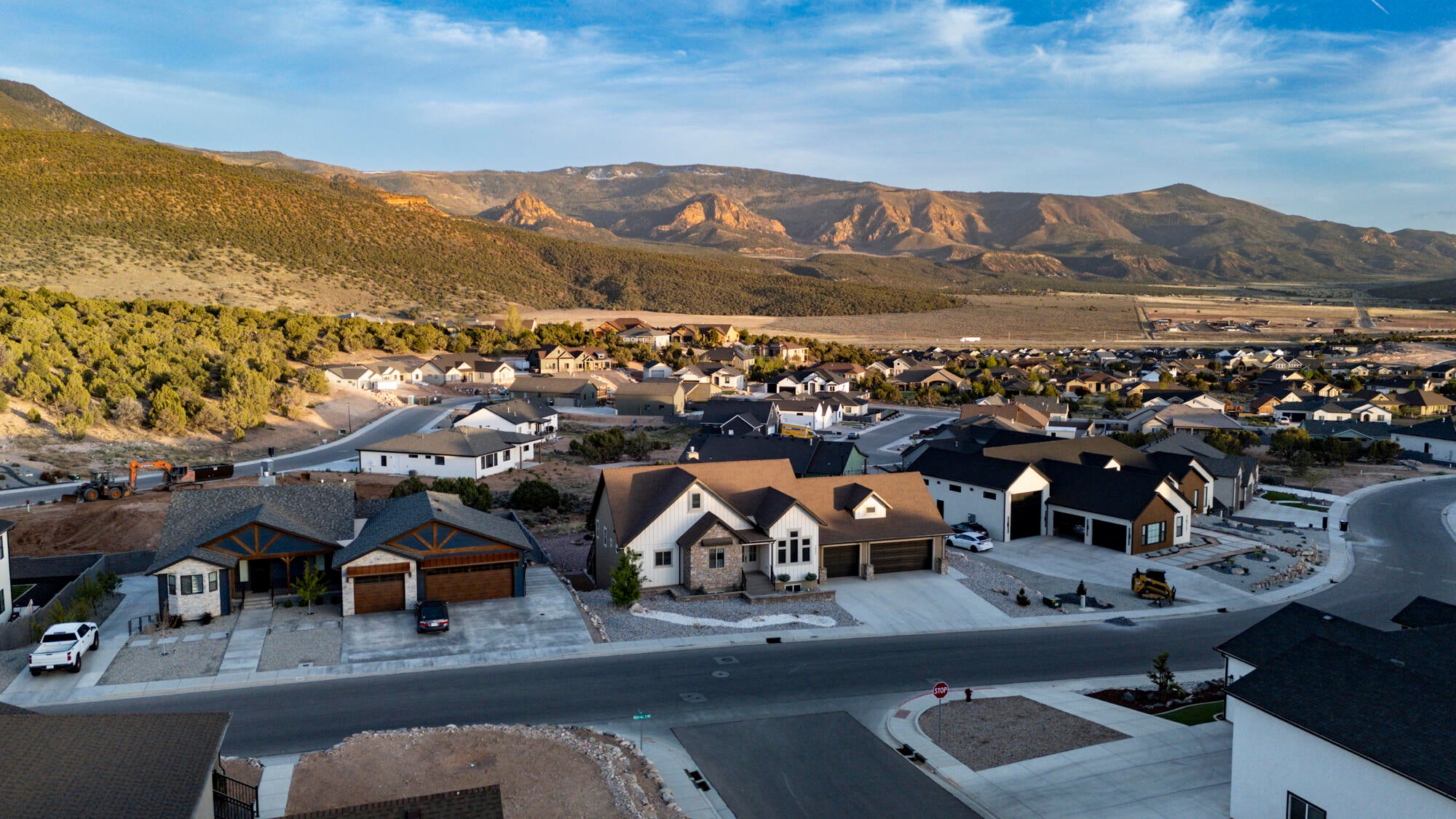 Cedar City, Utah, 84720, United States, 6 Bedrooms Bedrooms, ,4 BathroomsBathrooms,Residential,Active,2043845