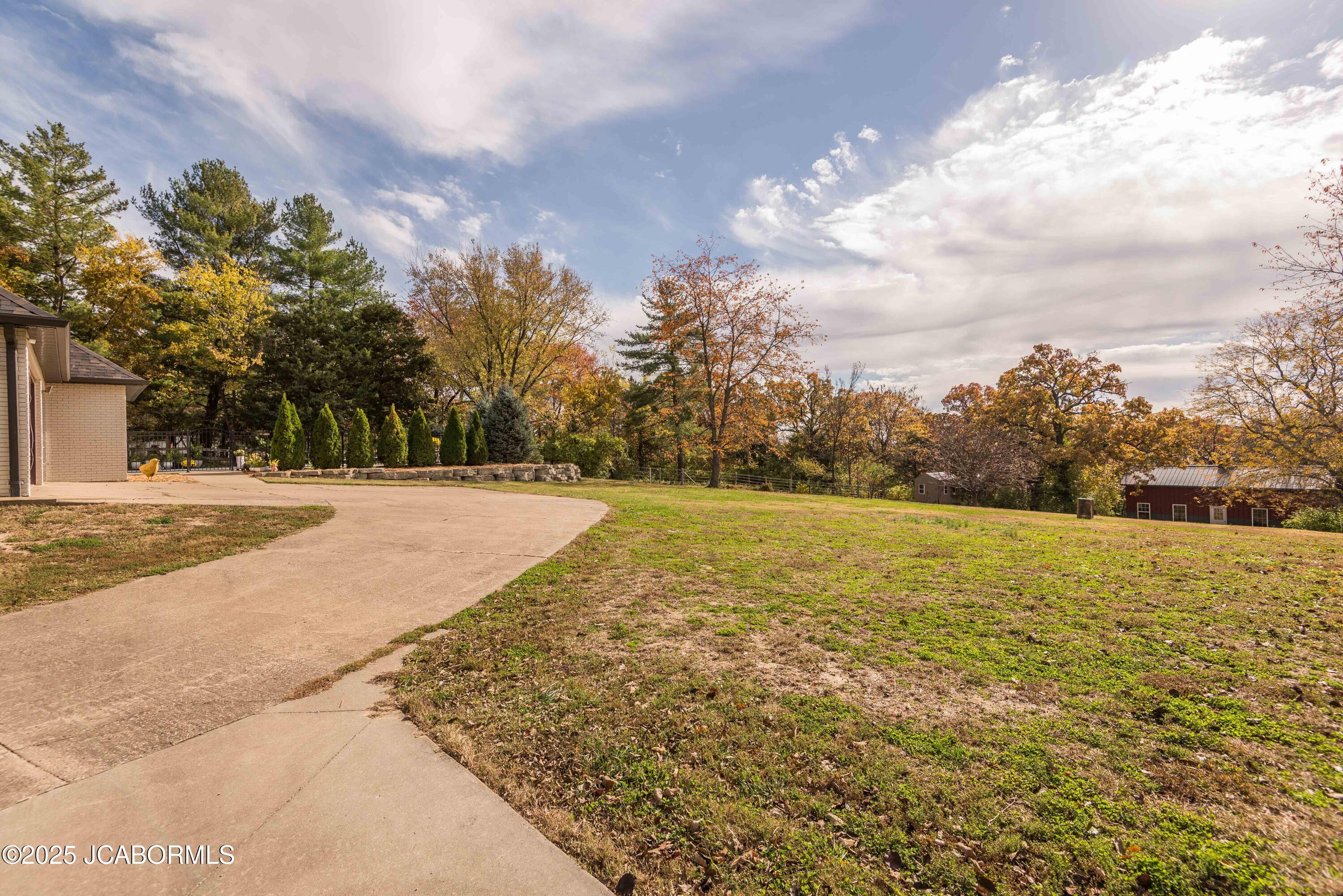 Jefferson City, Missouri, 65109, United States, 4 Bedrooms Bedrooms, ,4 BathroomsBathrooms,Residential,Active,1990026