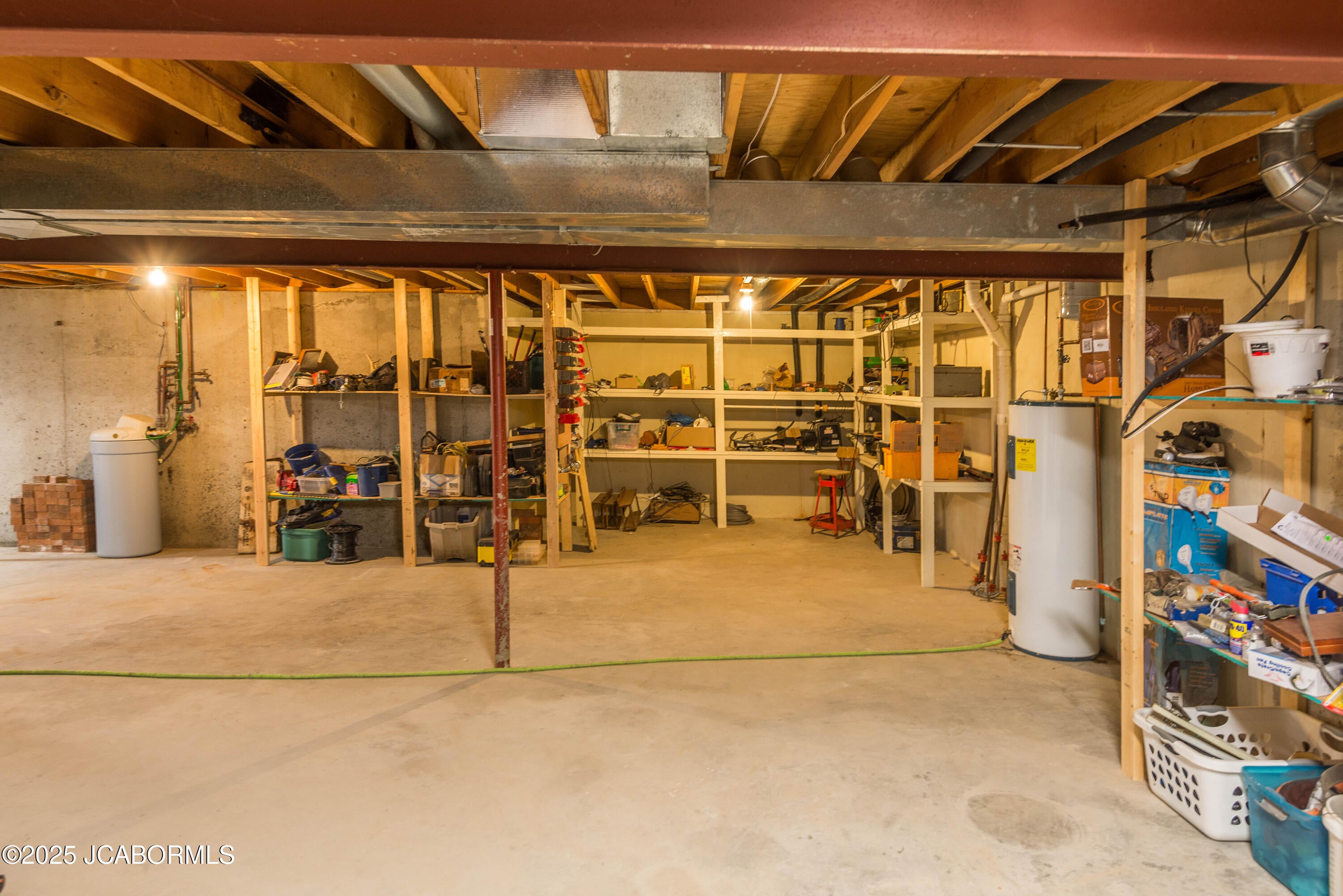 Jefferson City, Missouri, 65109, United States, 4 Bedrooms Bedrooms, ,4 BathroomsBathrooms,Residential,Active,1990026