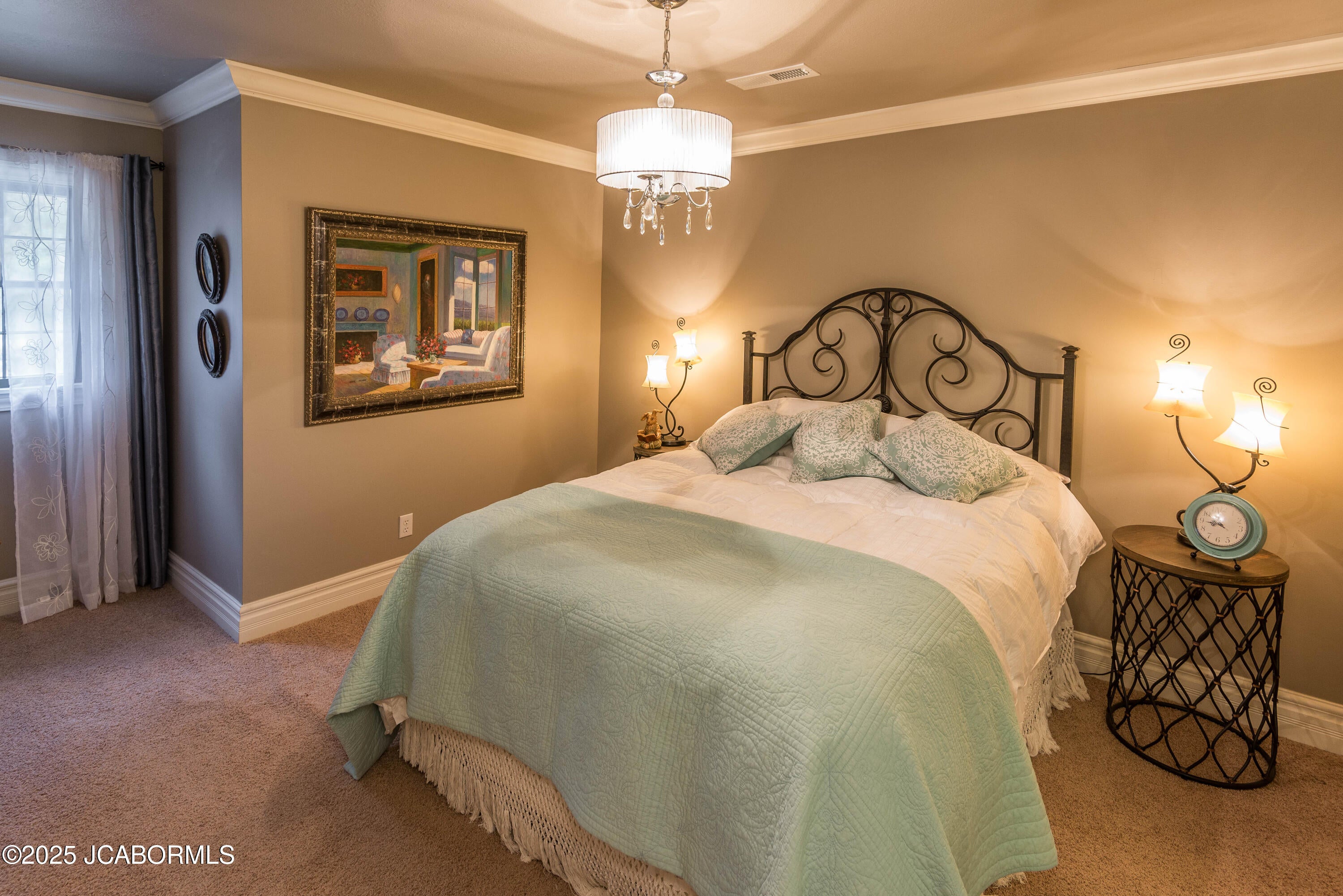 Jefferson City, Missouri, 65109, United States, 4 Bedrooms Bedrooms, ,4 BathroomsBathrooms,Residential,Active,1990026