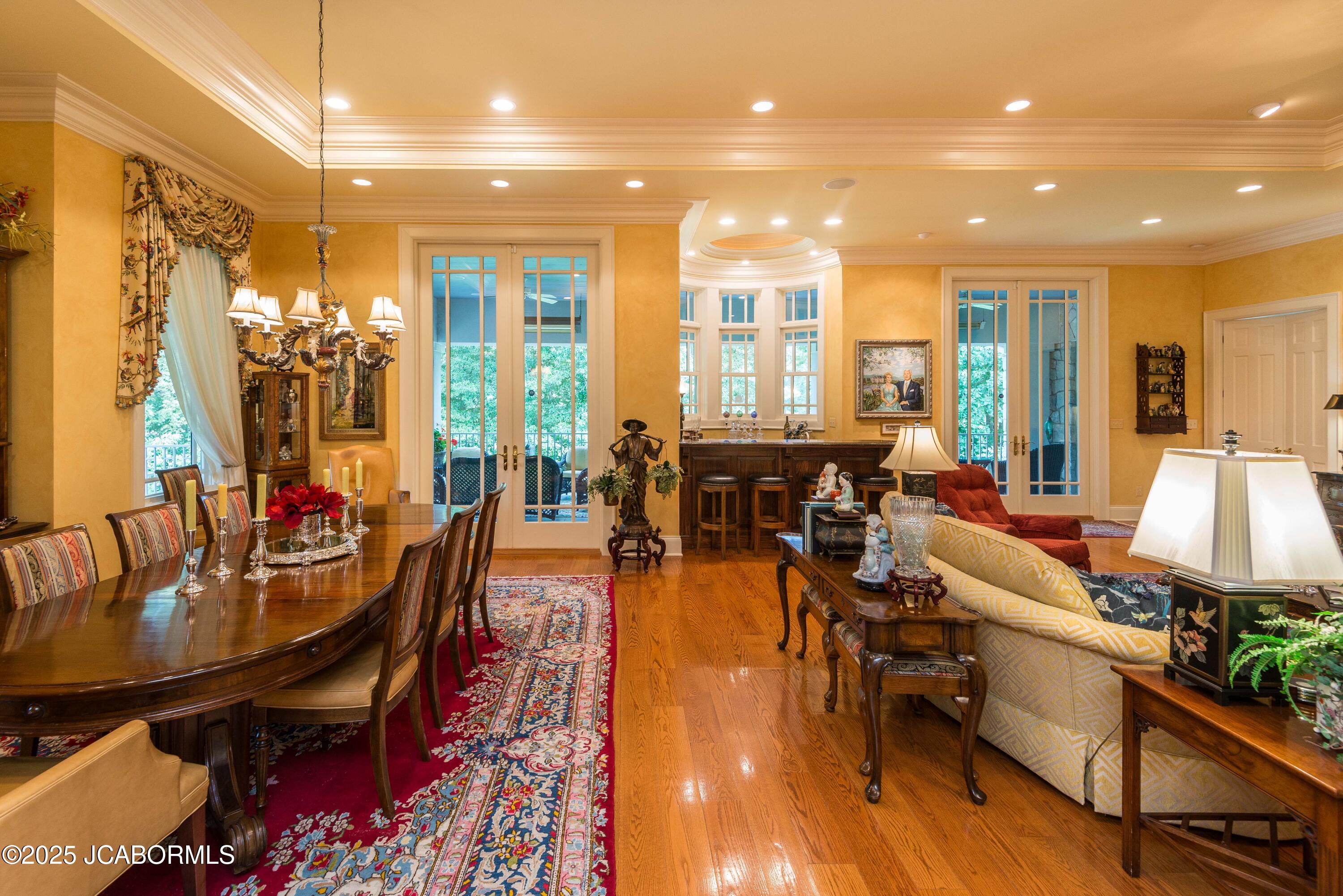 Jefferson City, Missouri, 65109, United States, 4 Bedrooms Bedrooms, ,5 BathroomsBathrooms,Residential,Active,1954411