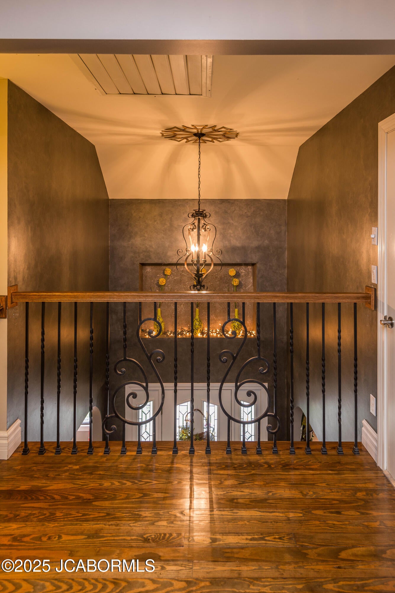 Jefferson City, Missouri, 65109, United States, 4 Bedrooms Bedrooms, ,4 BathroomsBathrooms,Residential,Active,1990026